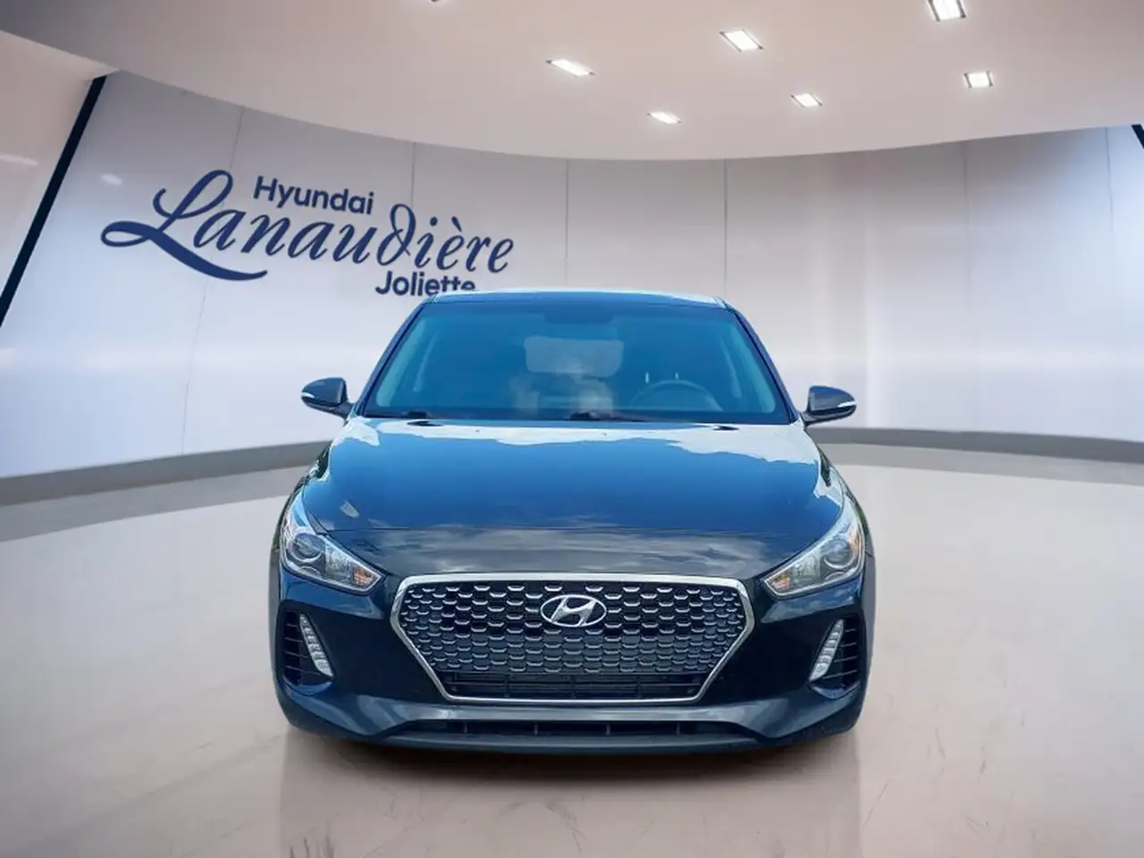 Hyundai ELANTRA снимка Hyundai ELANTRA