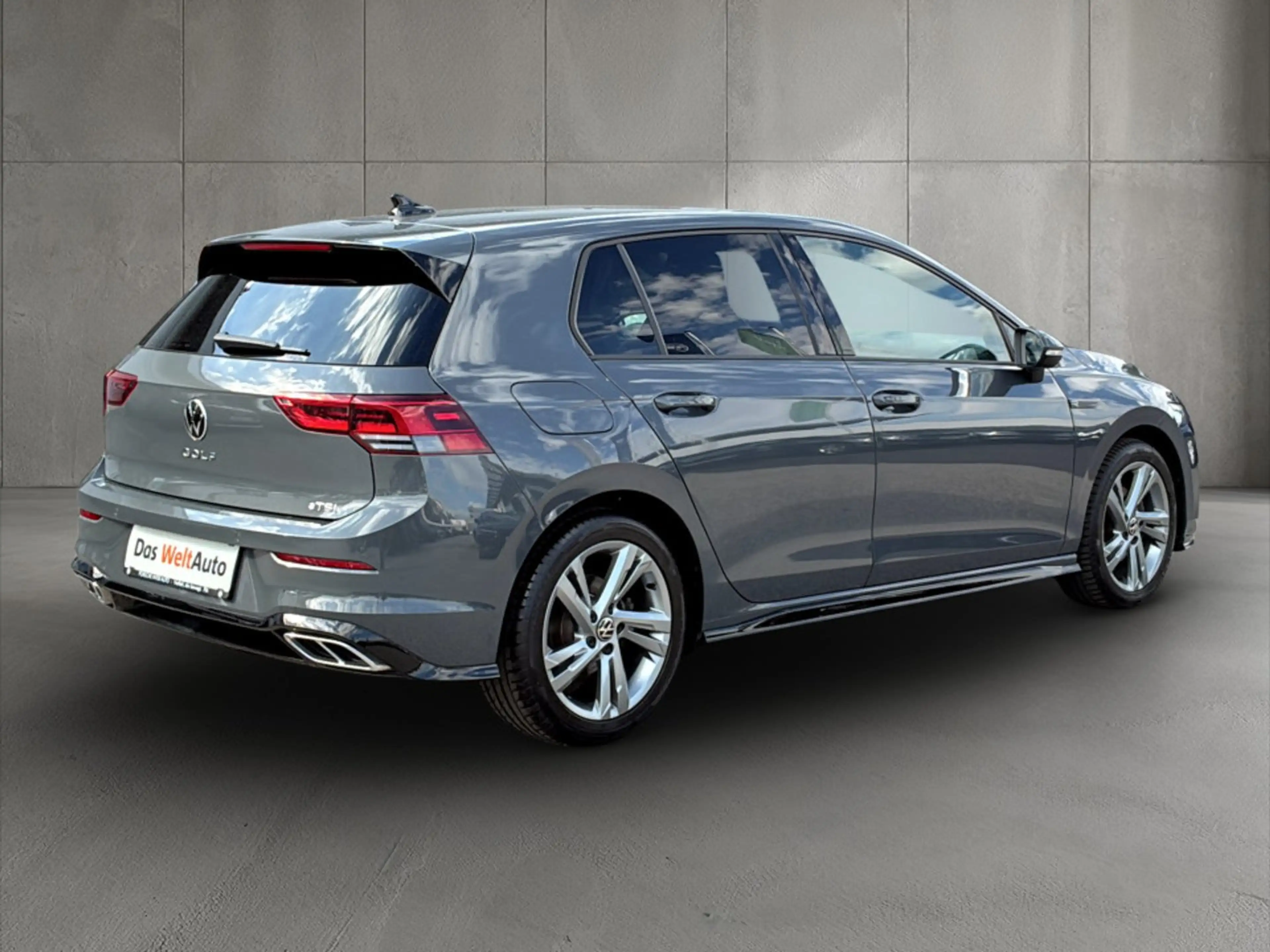 Volkswagen Golf R R-Line mHEV TSI DSG — photo 4