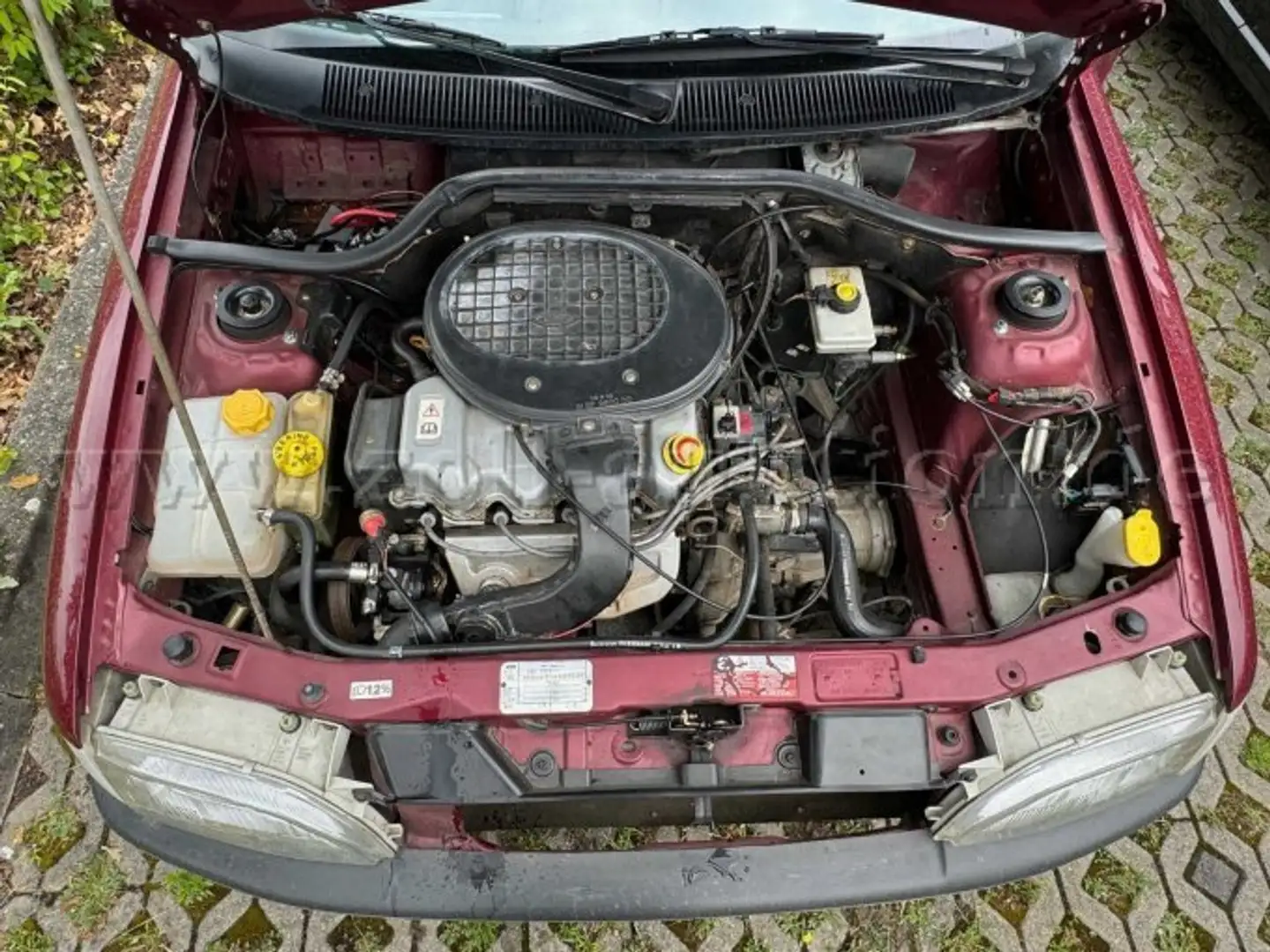 Oldtimer Ford Rot - 2