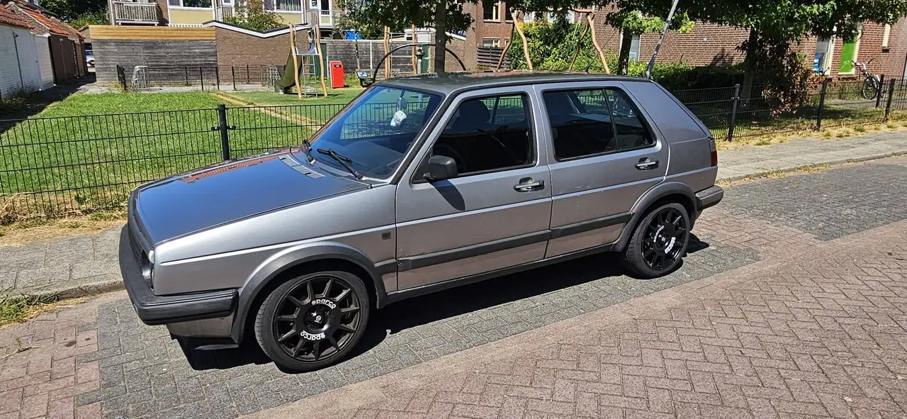 Volkswagen Golf 1.8, foto 2