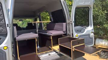 FT Tourneo 210 S Connect LX