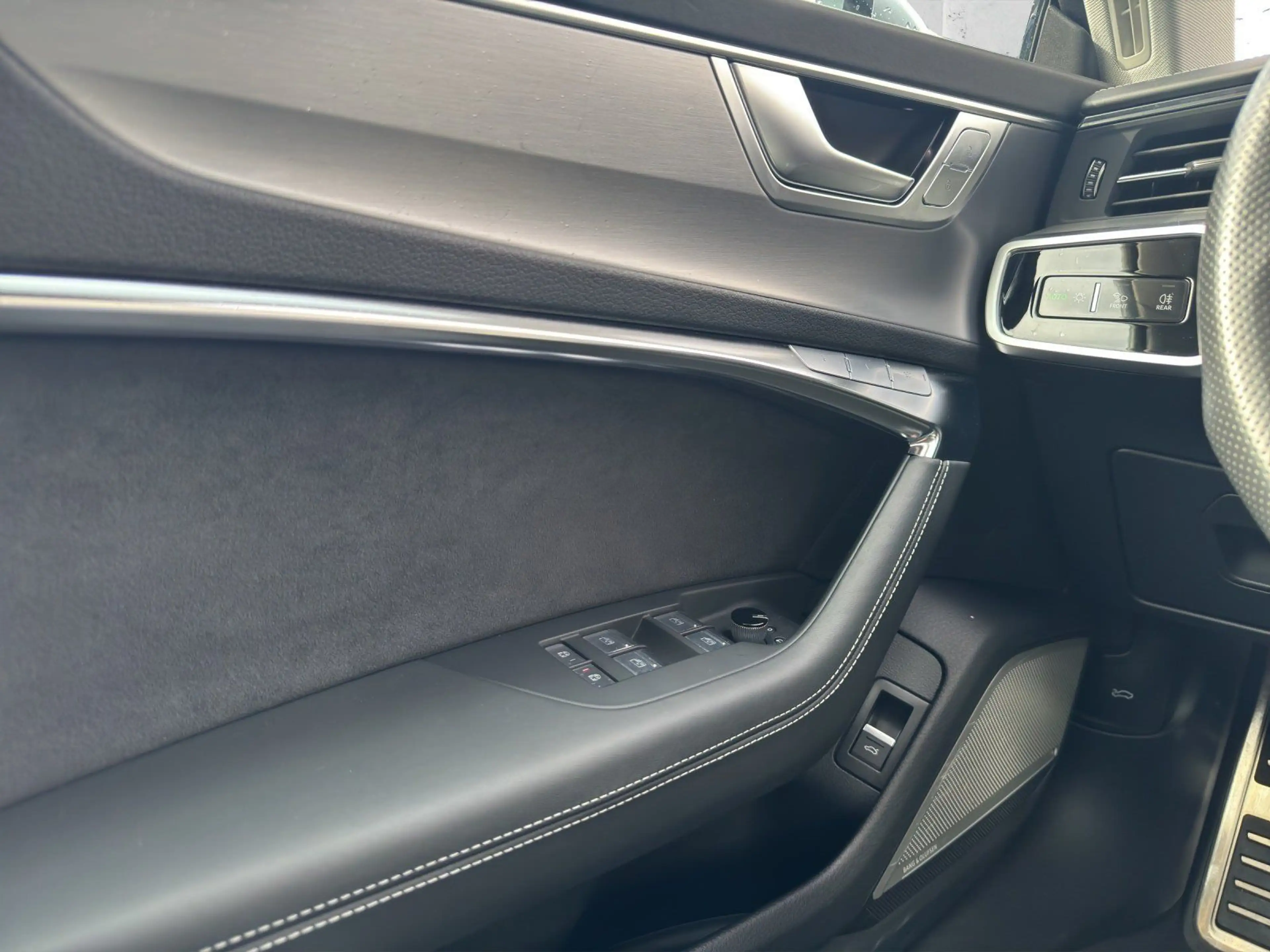 Audi S7 Sportback 3.0 TDi quattro B&O Pano HUD Matrix — photo 12