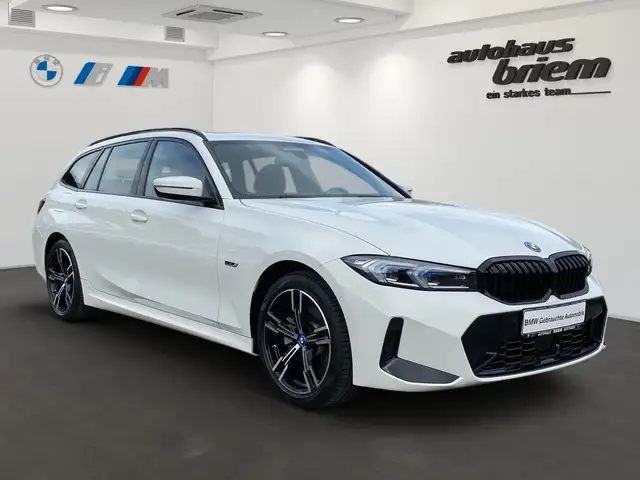 BMW 3 Series view 2