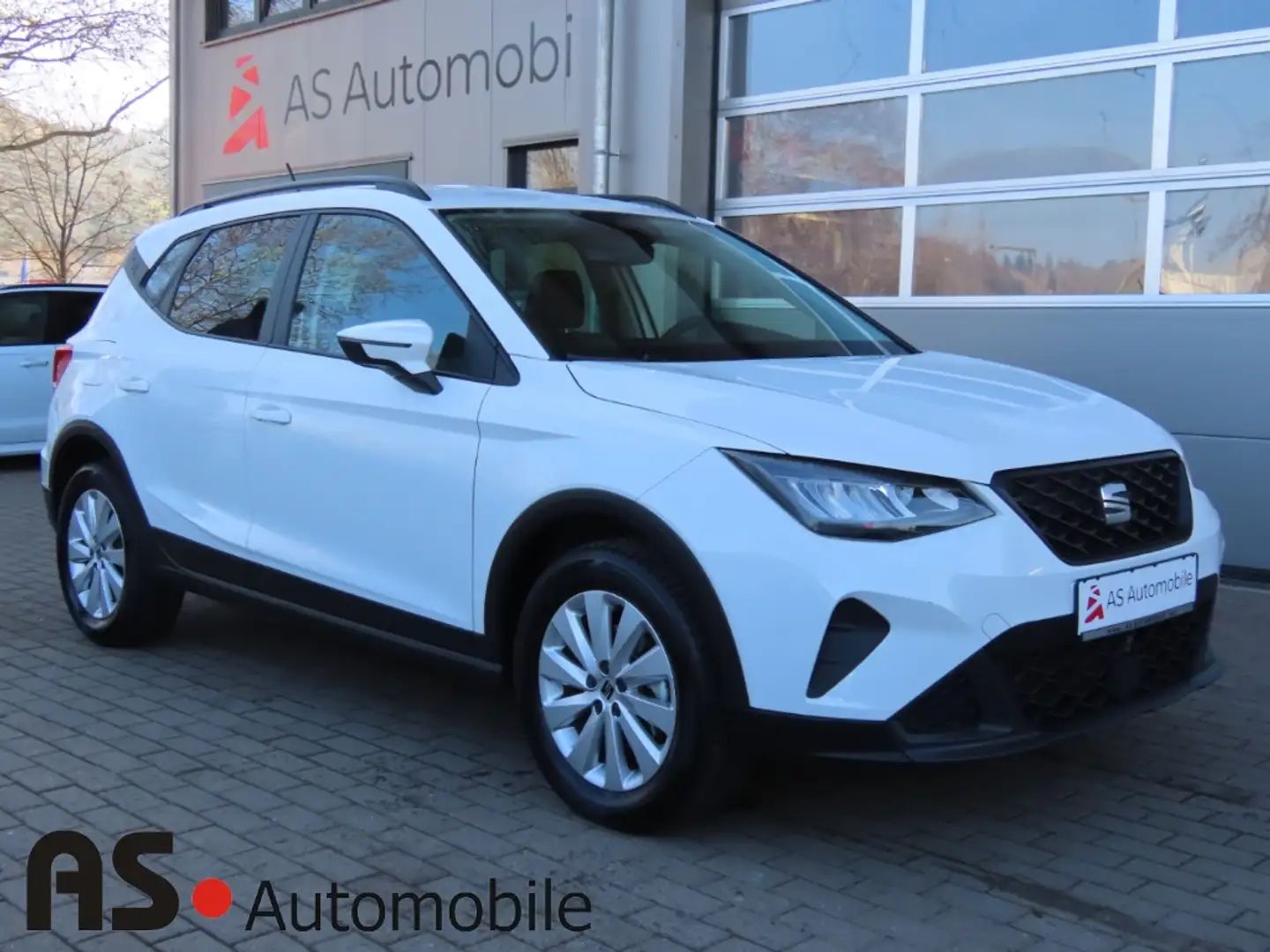SEAT Arona Style 1.Hd*Navi*LED*SHZ*Tempomat*PDC Weiß - 1