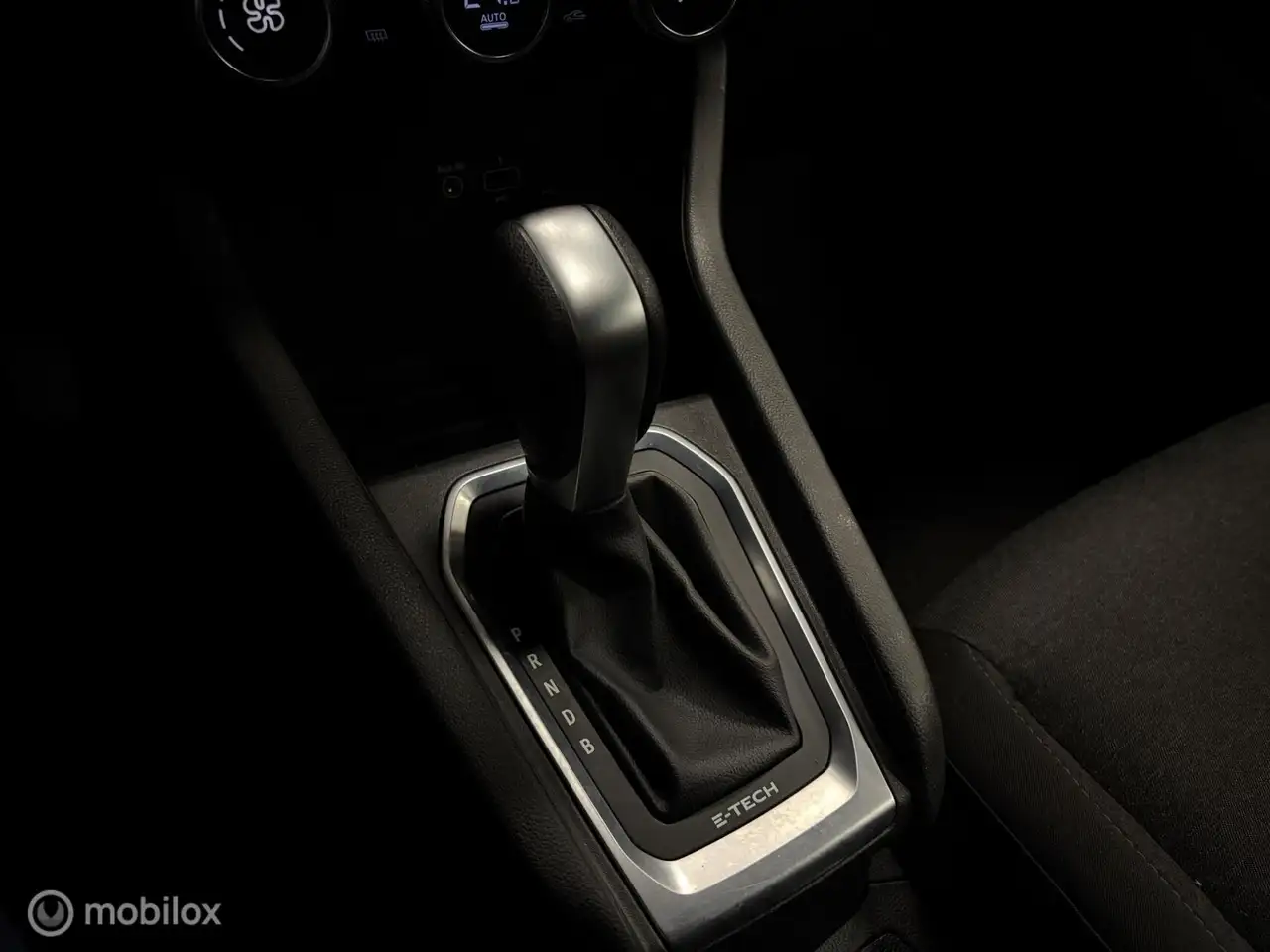 Renault Clio 1.6 E-Tech Hybrid 140 PK AUTOMAAT / STOELVERW. / C, миниатюра 16