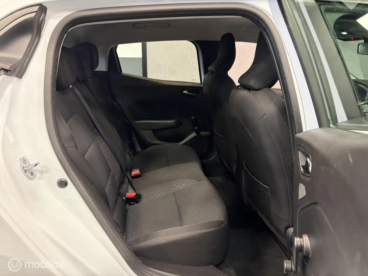 Renault Clio 1.6 E-Tech Hybrid 140 PK AUTOMAAT / STOELVERW. / C, миниатюра 28