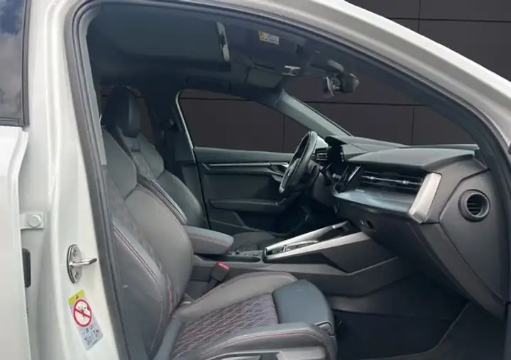 Audi A3 2022, foto 14