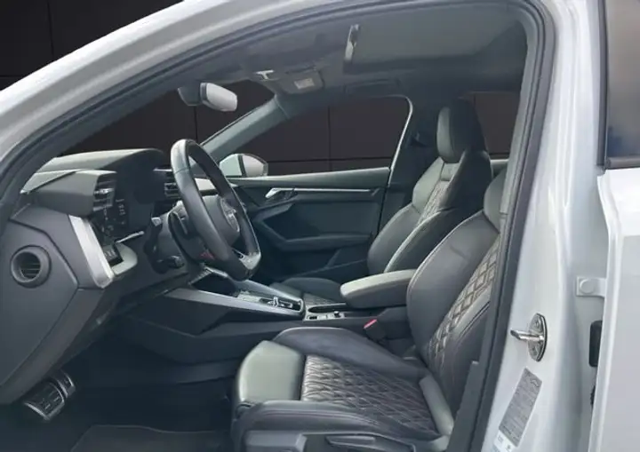 Audi A3 2022, foto 10
