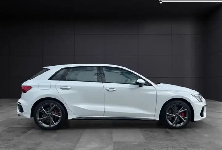 Audi A3 2022, foto 2