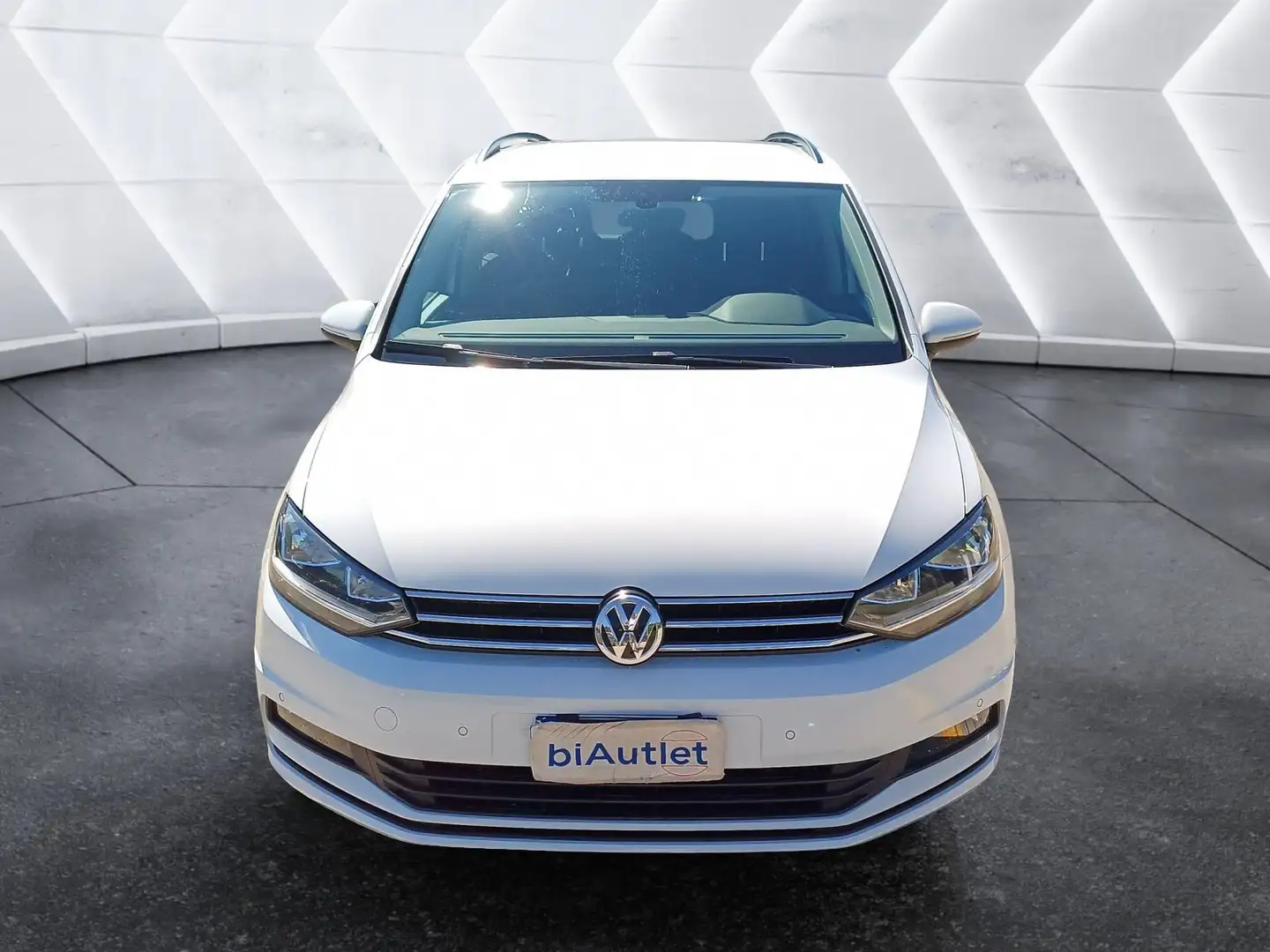Volkswagen Touran 2.0 tdi Business 115cv dsg Blanc - 2