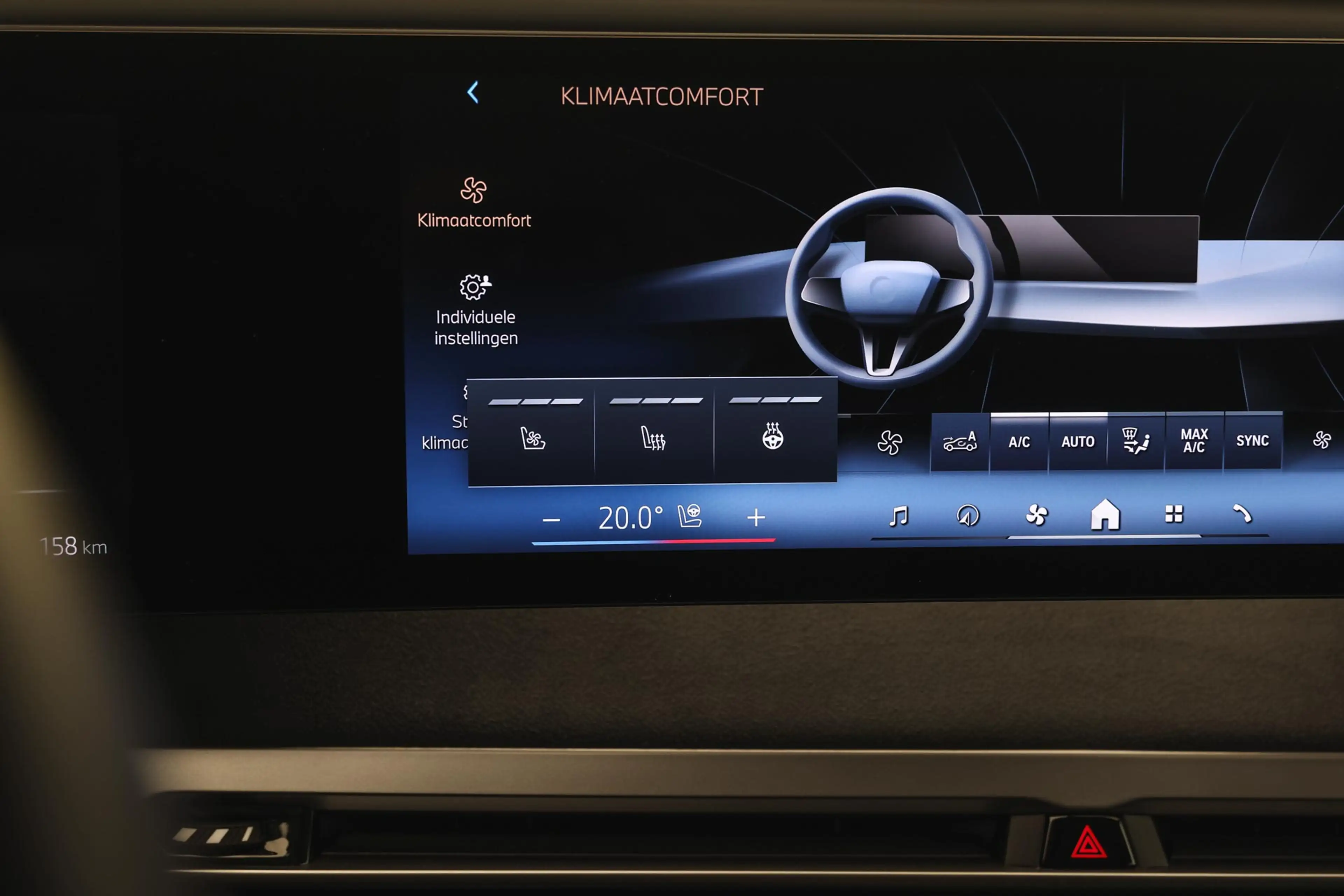 BMW iX xDrive45 M Sport / Panoramadak Sky Lounge / Trekha — photo 15