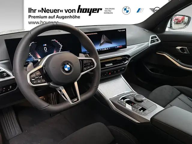 BMW 3 Series view 4