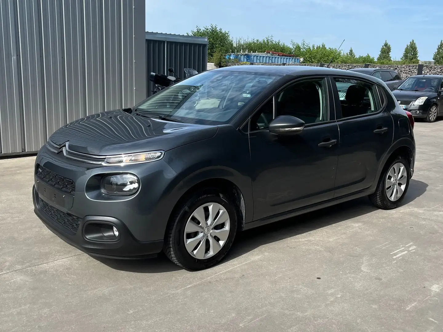 Citroen C3 1.2i PureTech Live Grijs - 1