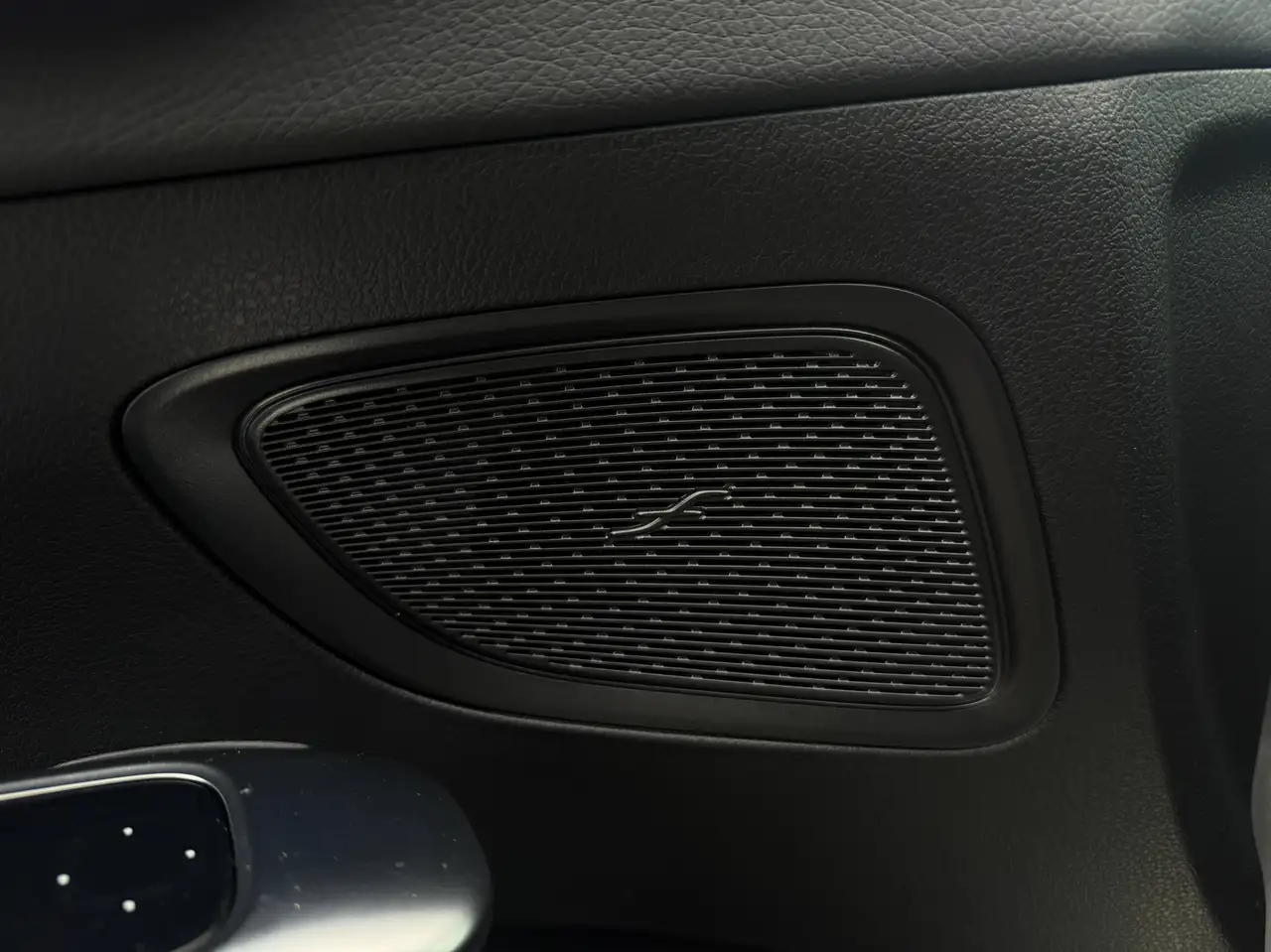 Mercedes-Benz C-Class 9G-TRONIC PACK AMG/NIGHT PANO CARPLAY LED AMBI BURMESTER, миниатюра 29