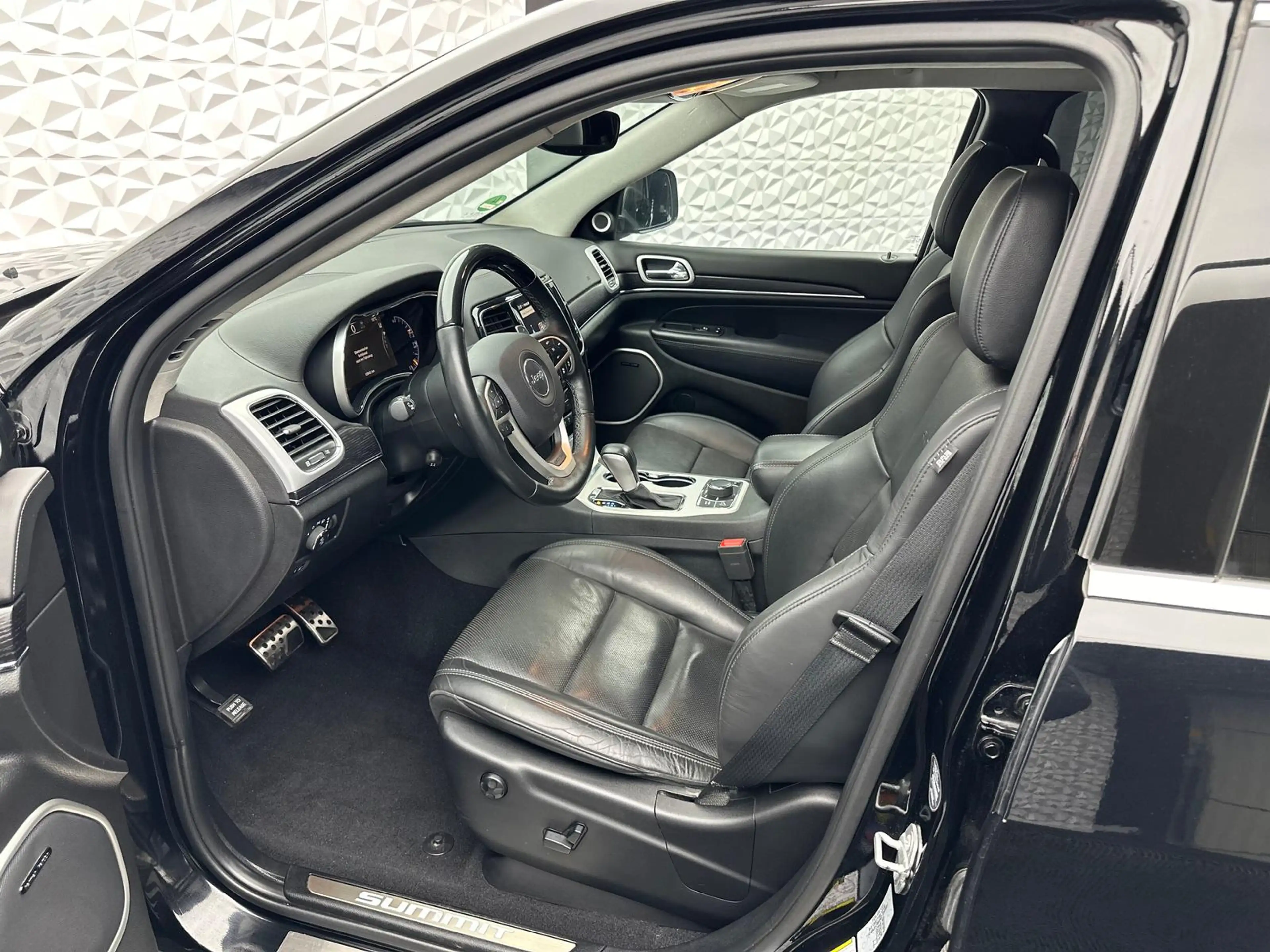 Jeep Grand Cherokee 3.0 CRD SUMMIT/ACC/AHK/H&K/PANO/LUFT/RCAM/QUADRA — photo 7
