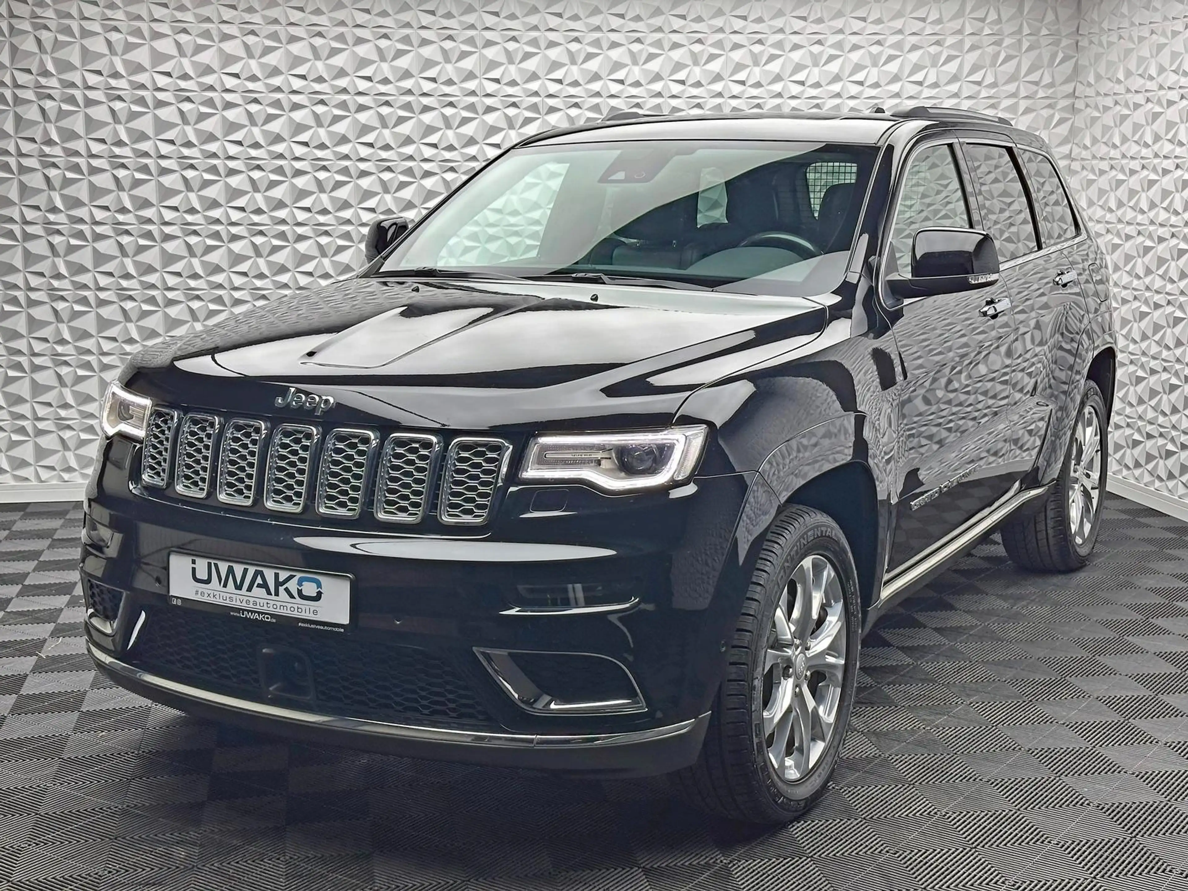 Jeep Grand Cherokee 3.0 CRD SUMMIT/ACC/AHK/H&K/PANO/LUFT/RCAM/QUADRA — photo 2