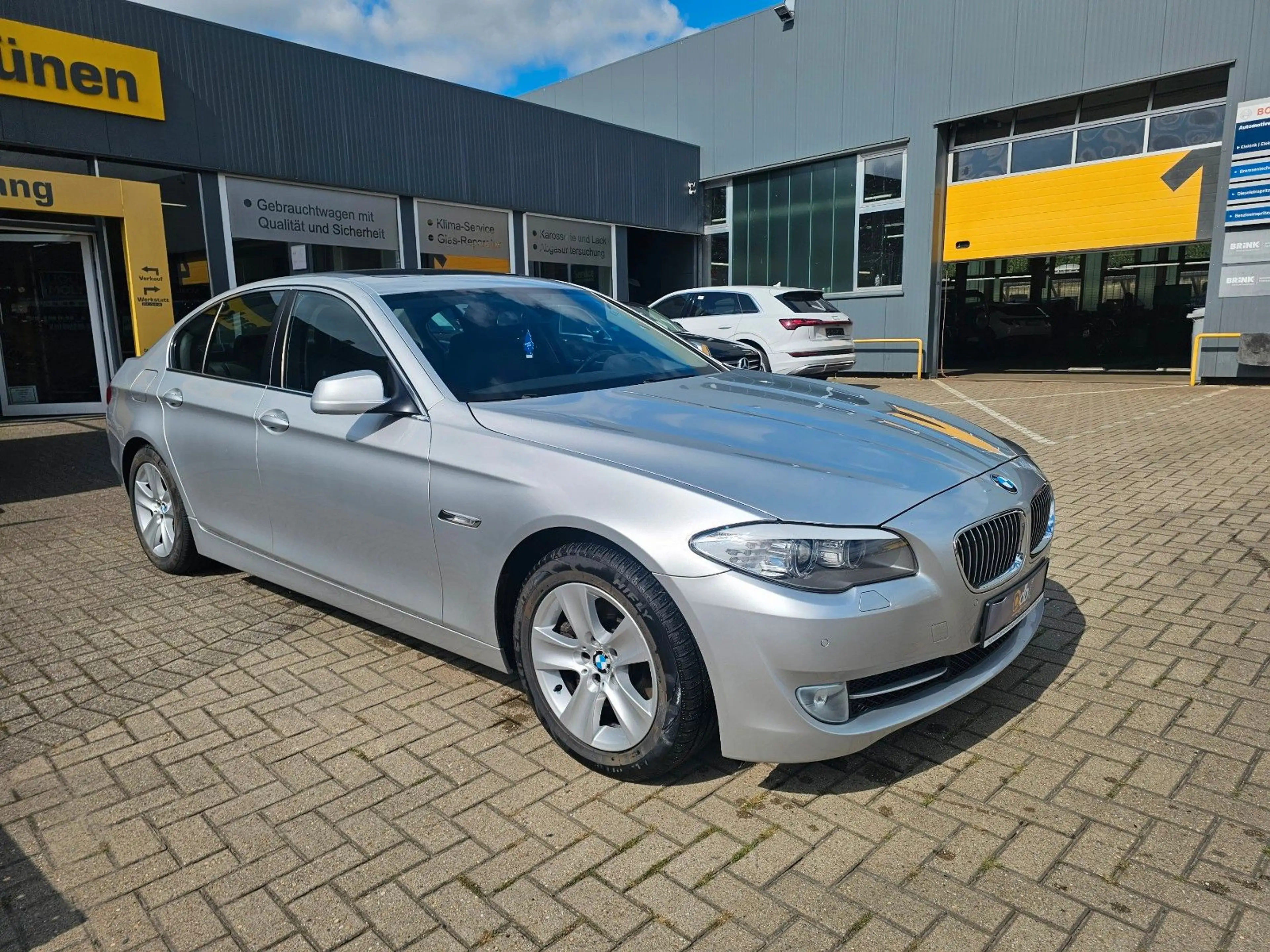 BMW 535 i SHD*Leder*Bi-Xenon*AHK