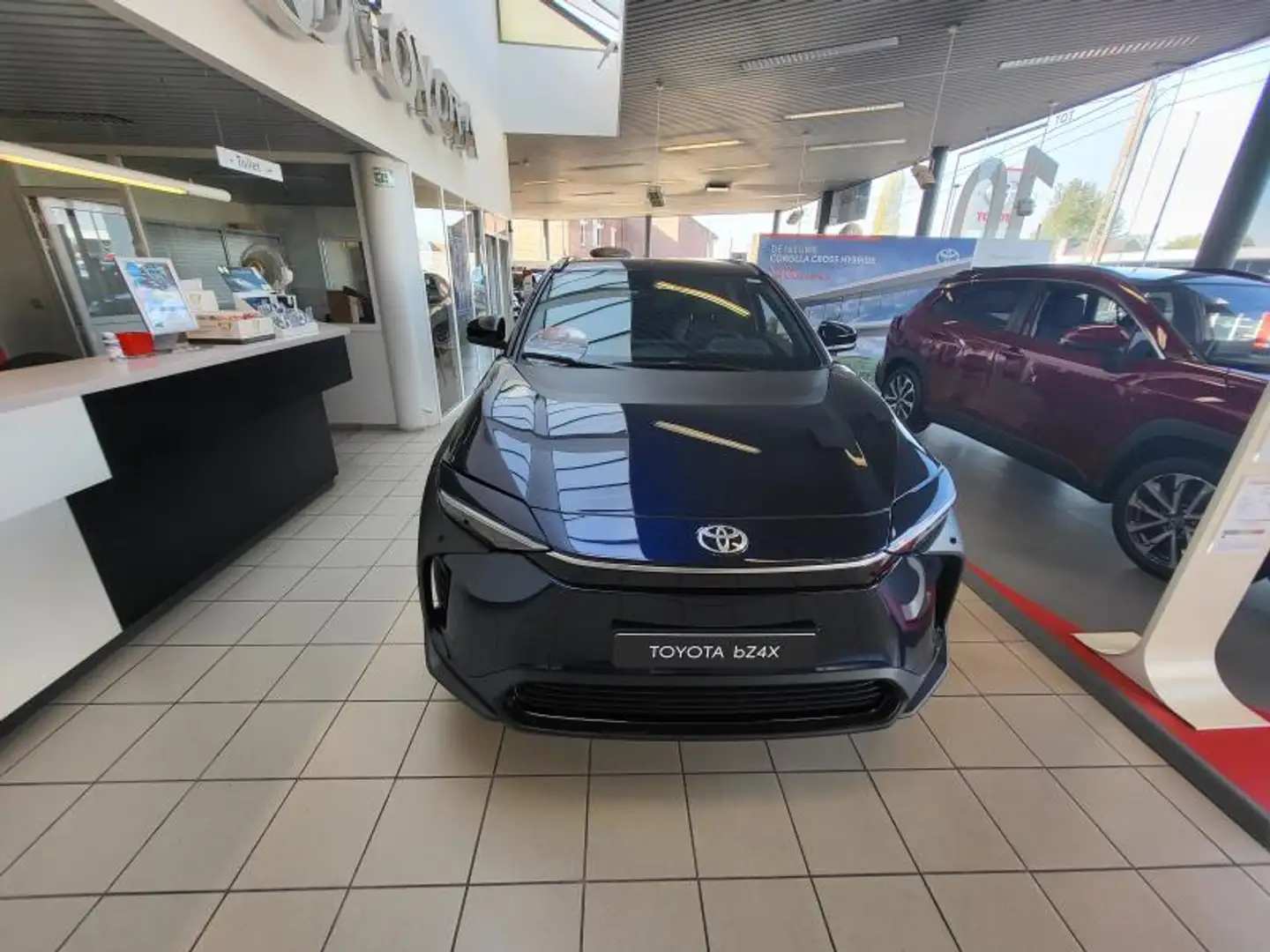 Toyota bZ4X Dynamic Business Bleu - 2