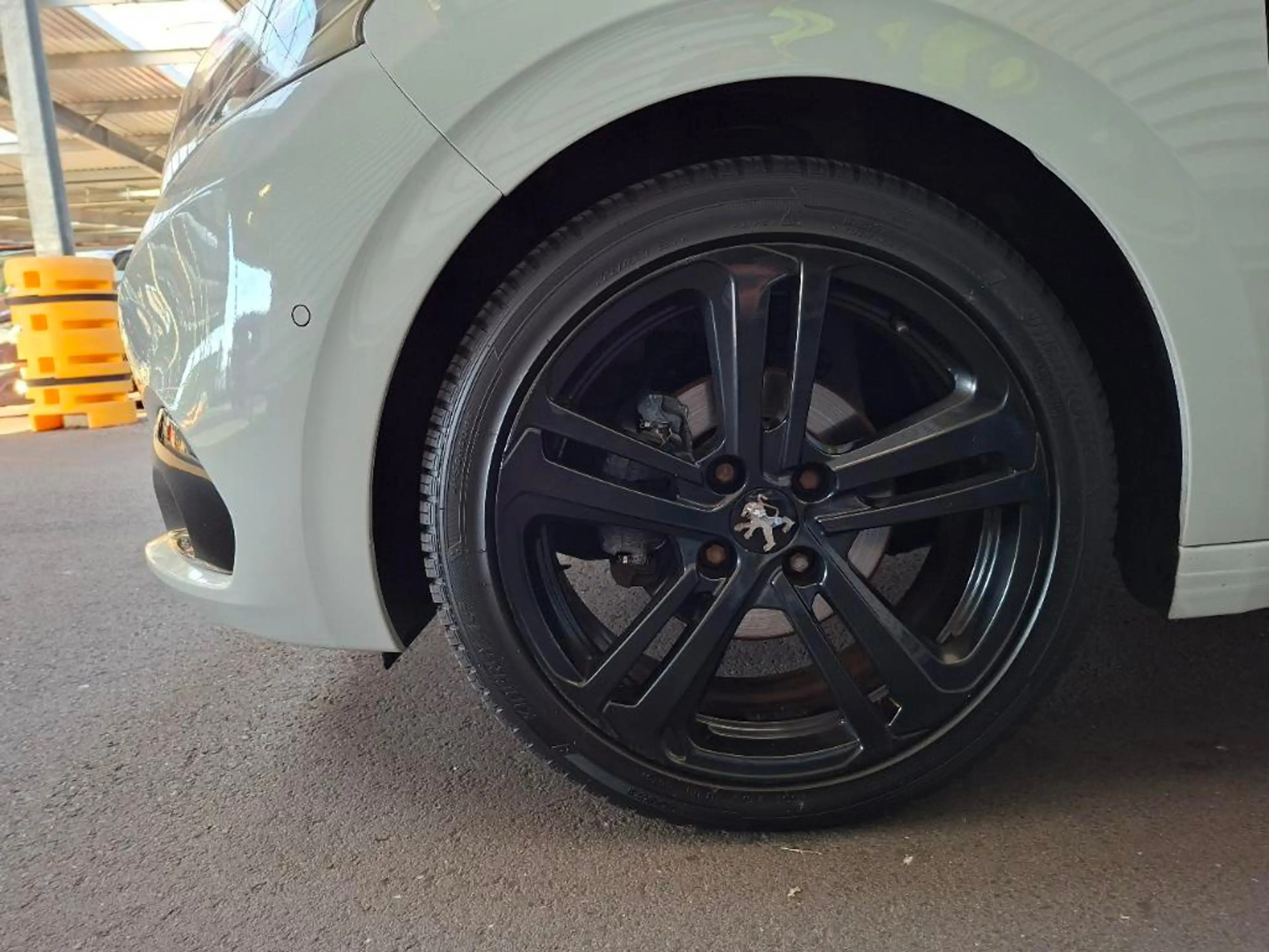 Peugeot 208 1.2 PureTech Première/AUTOMAAT/LED — photo 11