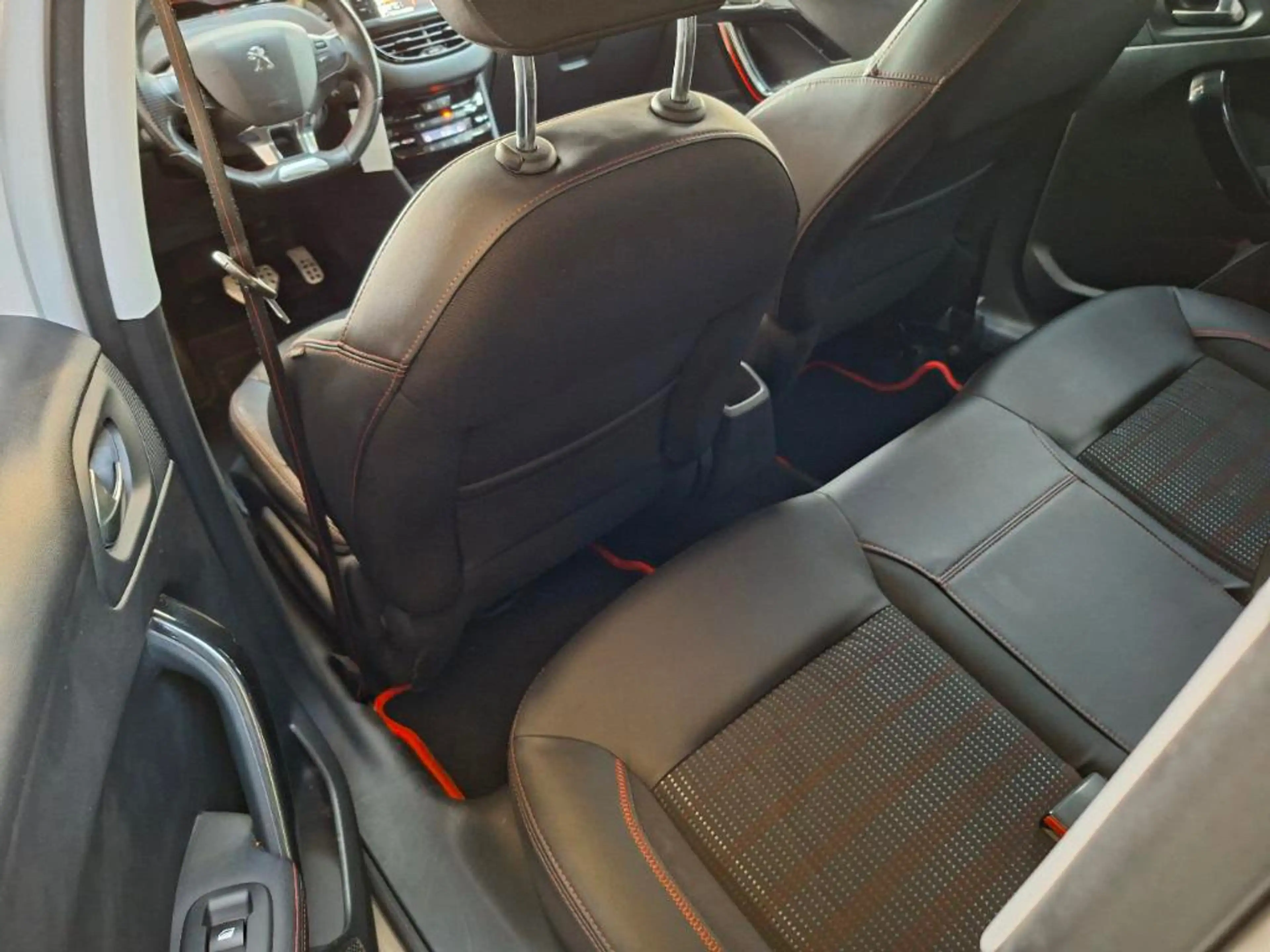 Peugeot 208 1.2 PureTech Première/AUTOMAAT/LED — photo 8