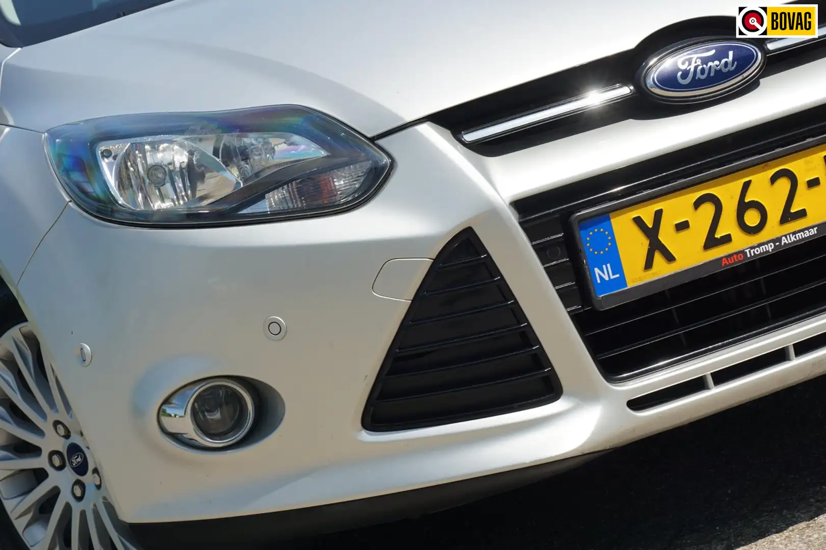 Ford Focus Wagon 1.0 125PK Titanium | Moondust Silver | NAV/S Grijs - 1