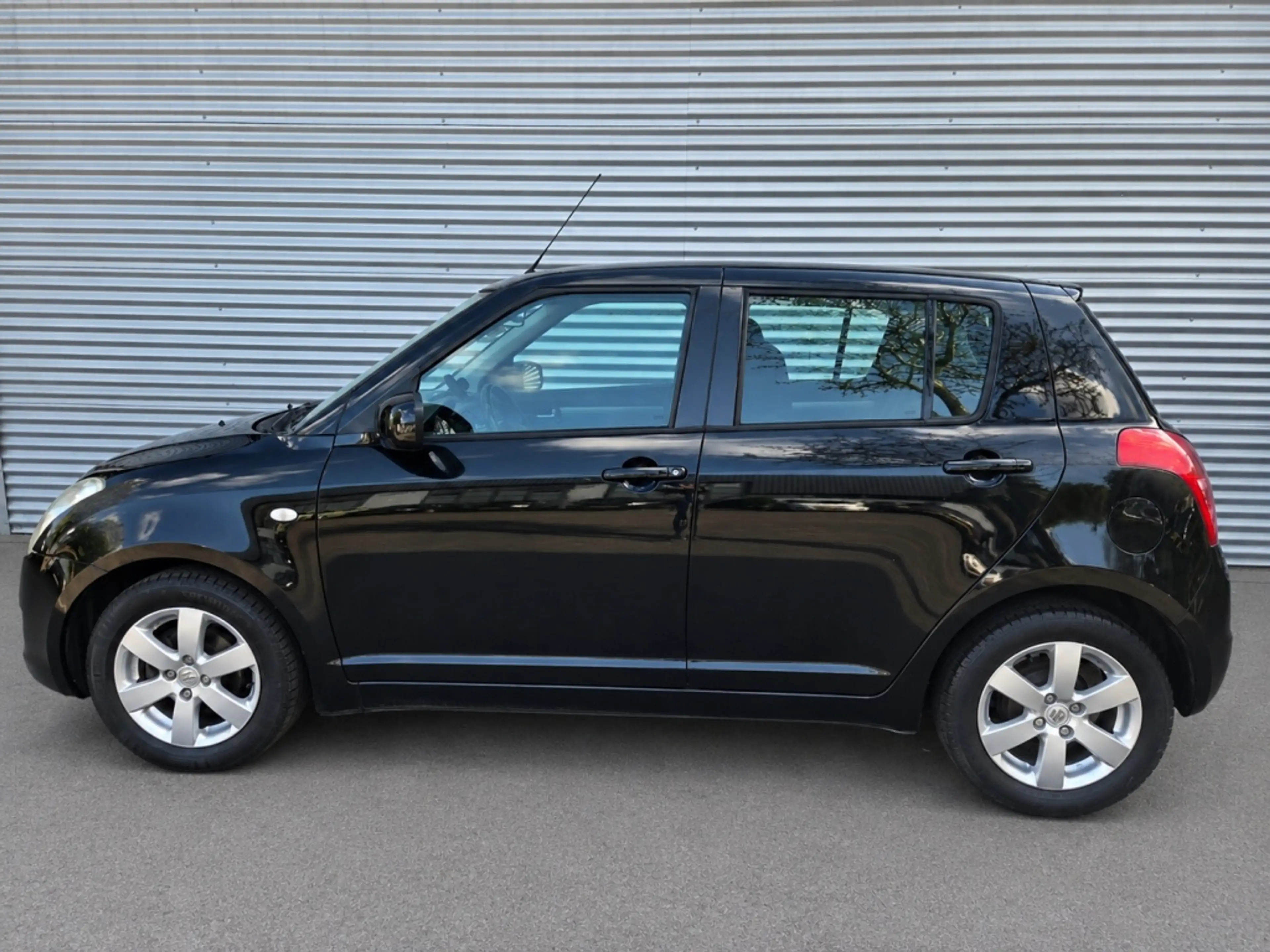 Suzuki Swift 1.3 Exclusive Automaat — photo 4