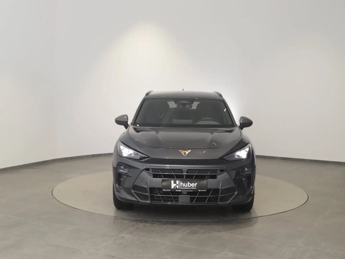 CUPRA Terramar 1.5 e-TSI 150 PS DSG Grau - 2