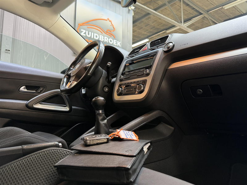 Volkswagen Scirocco 1.4 TSI 118DKM! Clima! Nette Auto! — photo 18