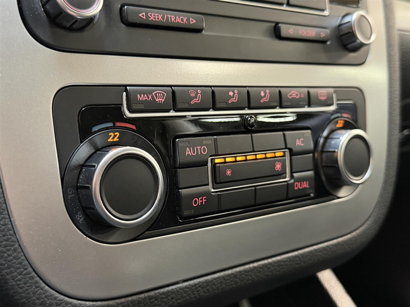 Volkswagen Scirocco 1.4 TSI 118DKM! Clima! Nette Auto! — photo 16