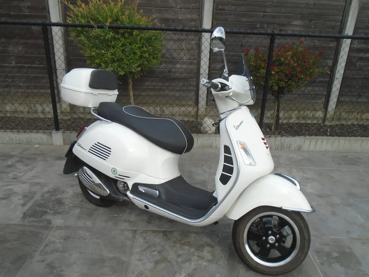 Vespa GTS Super 300