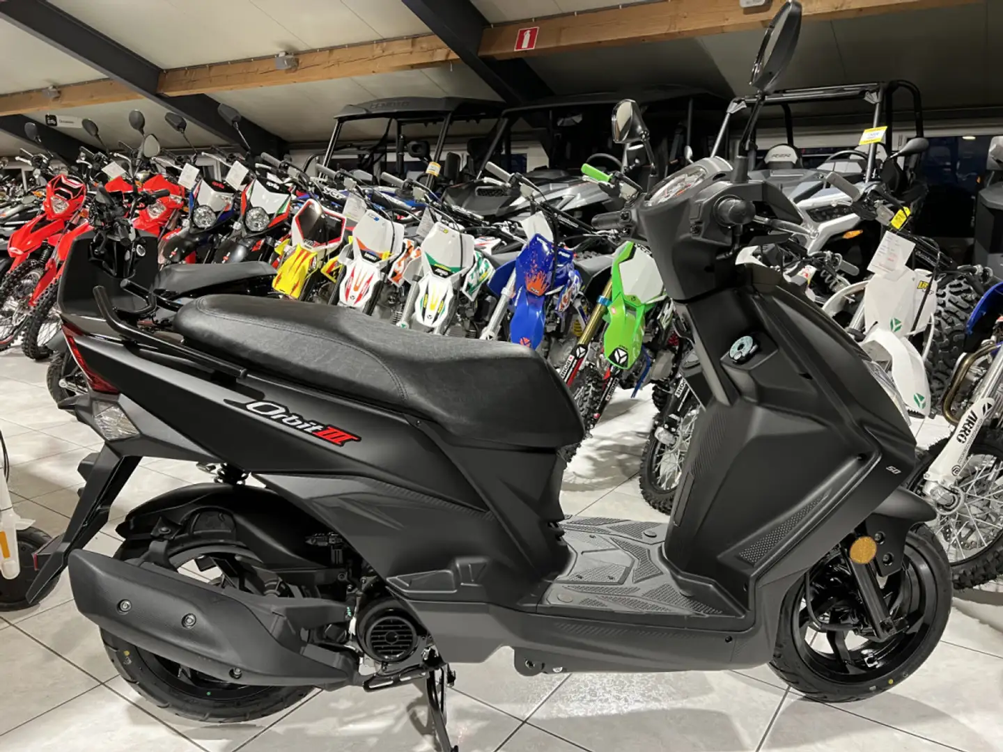 SYM Orbit III 50 Classe A 25 Km/h Negro - 1