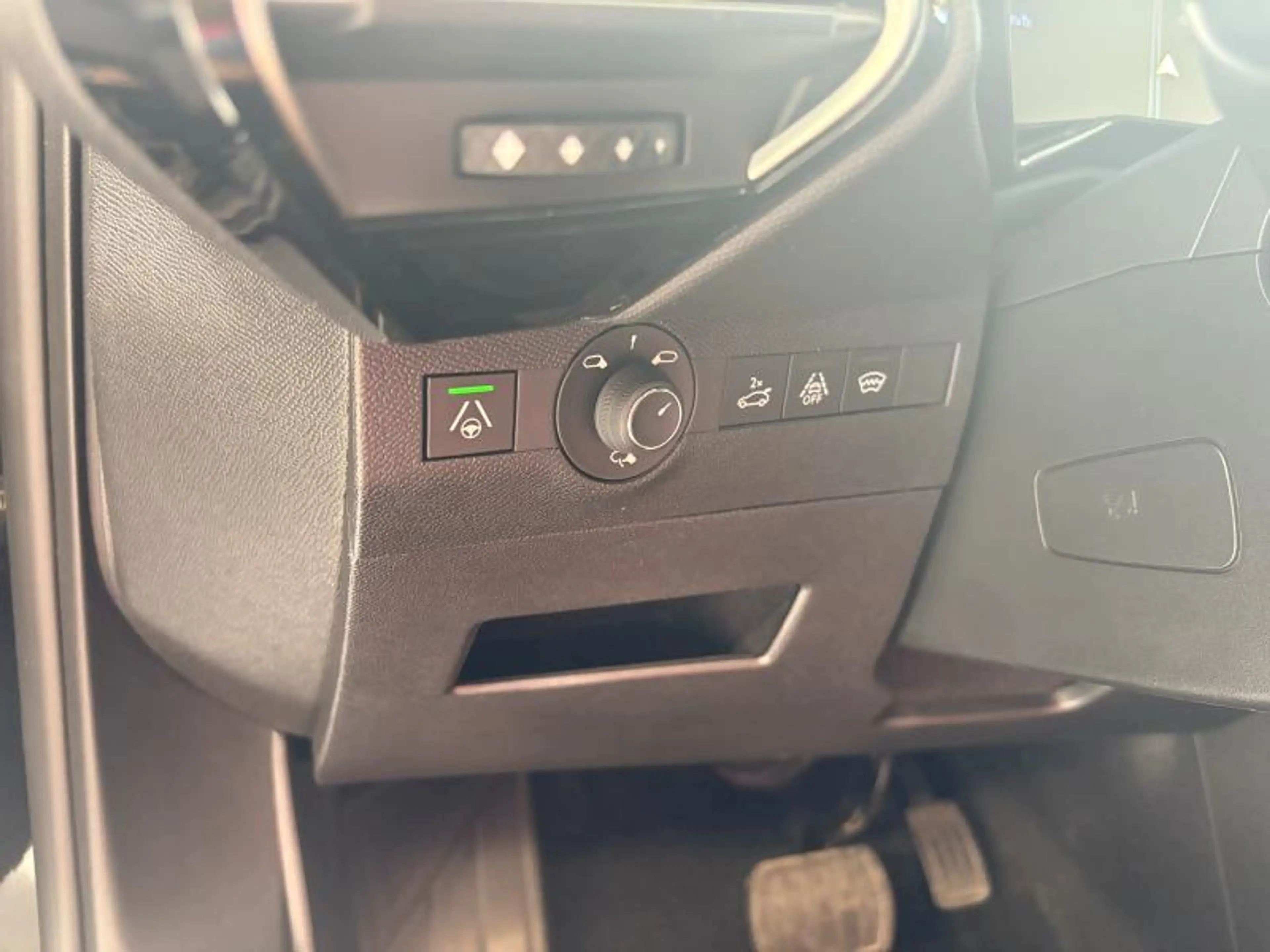 DS Automobiles DS 7 Crossback 1.6 180 pkAutomatic So Chic Full option — photo 15