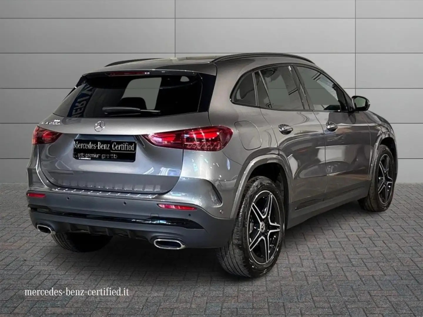 Mercedes-Benz GLA 250 e hybrid EQ AMG Line Advanced Plus Grigio - 2