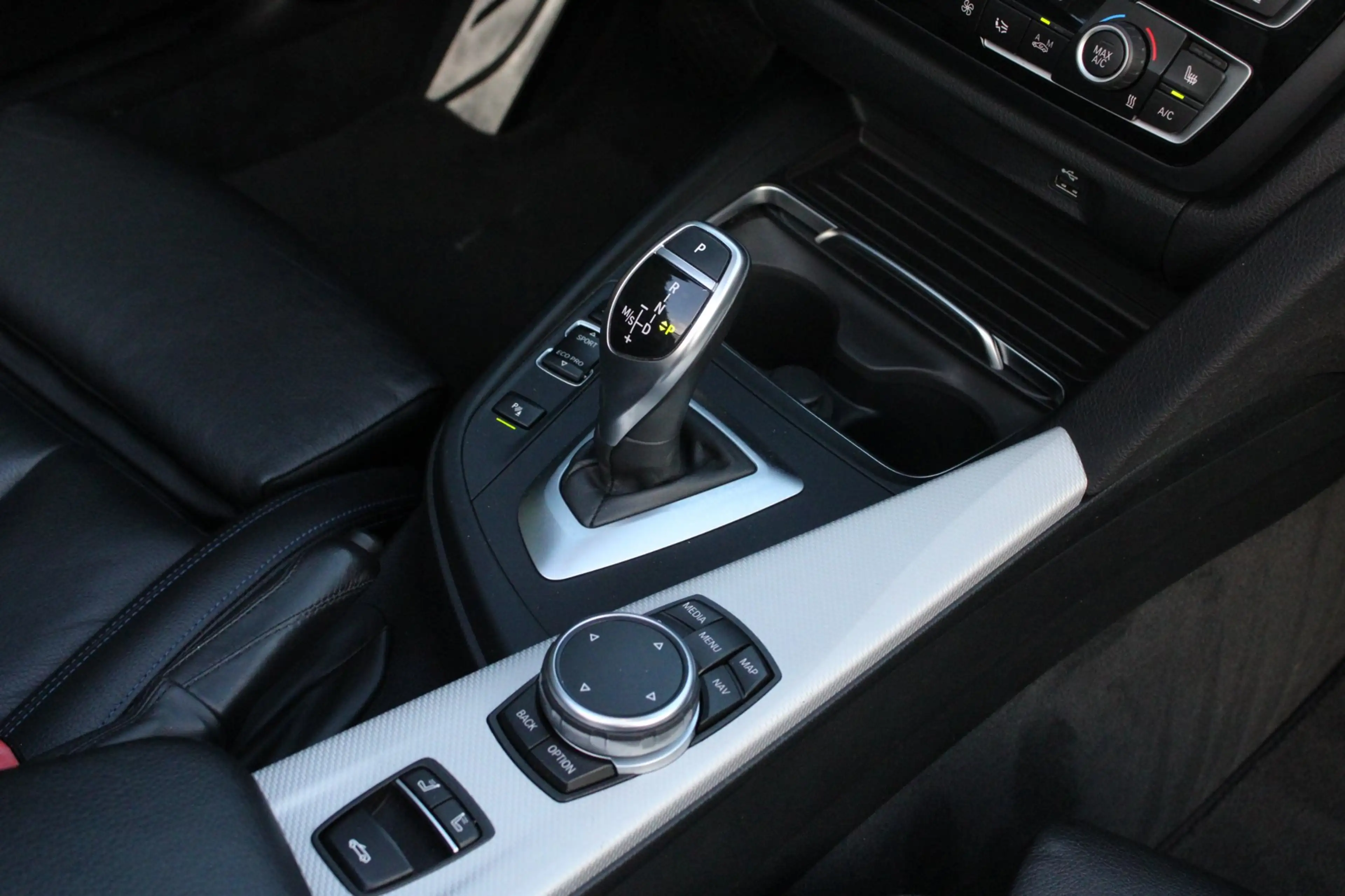BMW 440 4-serie Cabrio 440i xDrive Centennial High Executi — photo 30