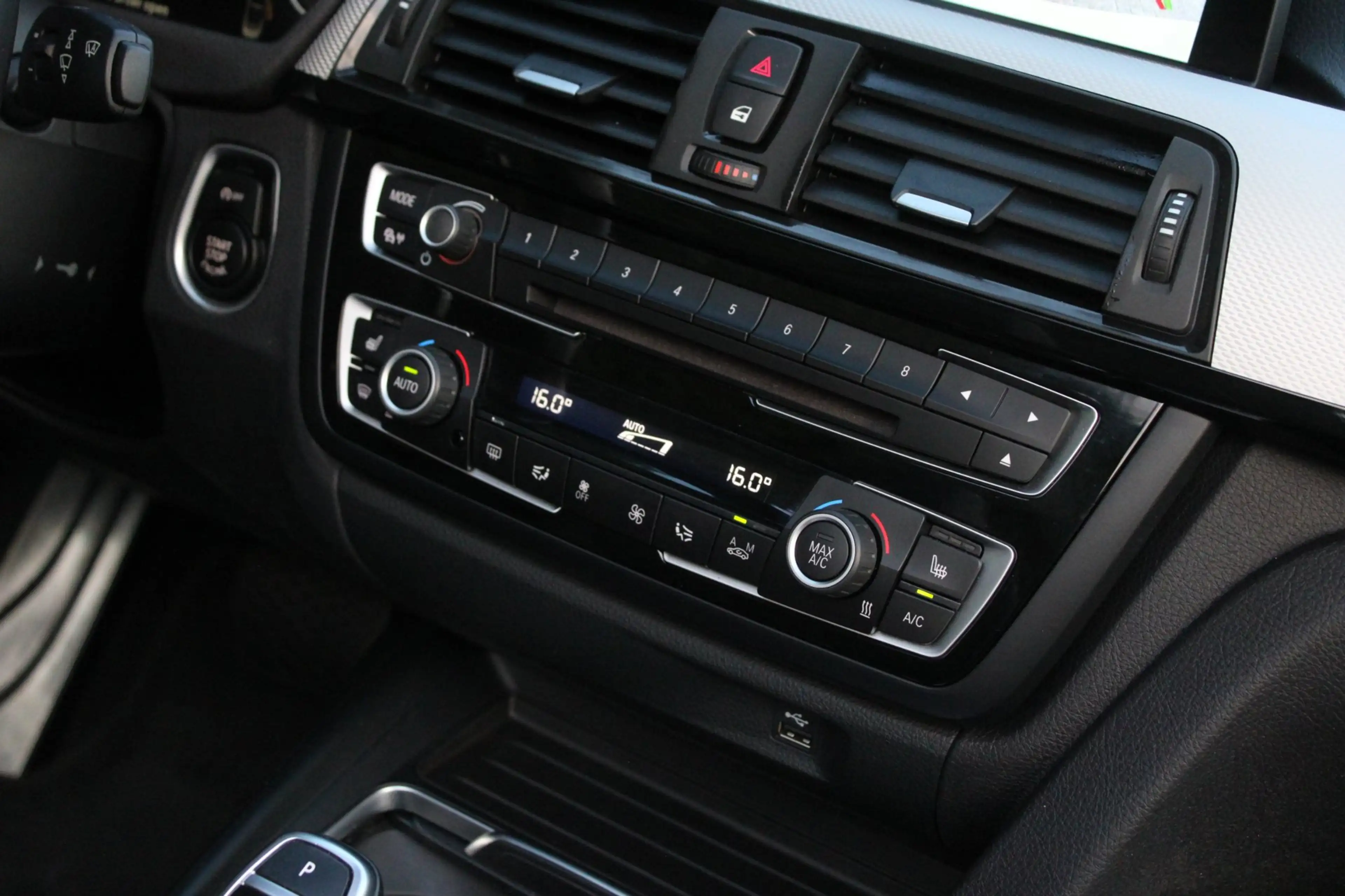 BMW 440 4-serie Cabrio 440i xDrive Centennial High Executi — photo 31