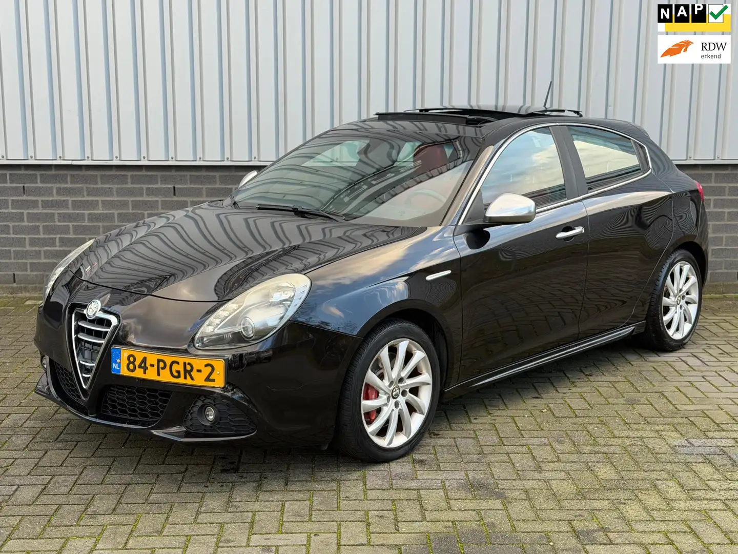 Alfa Romeo Giulietta 1.4 T Distinctive |Airco|Navi|Leder|Pano|CruiseCtr Schwarz - 1