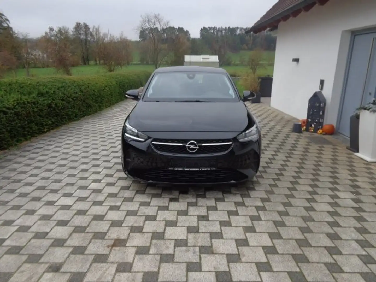 Opel Corsa Edition Schwarz - 1
