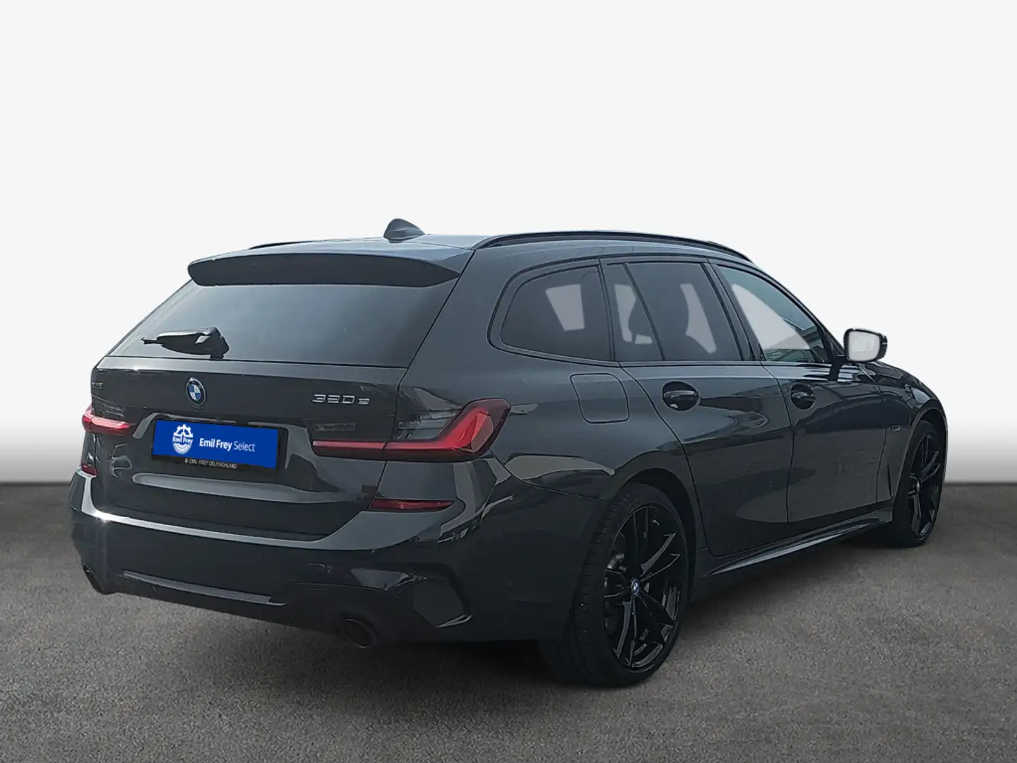 BMW 320 e Touring xDrive Aut. M Sport Grau - 2