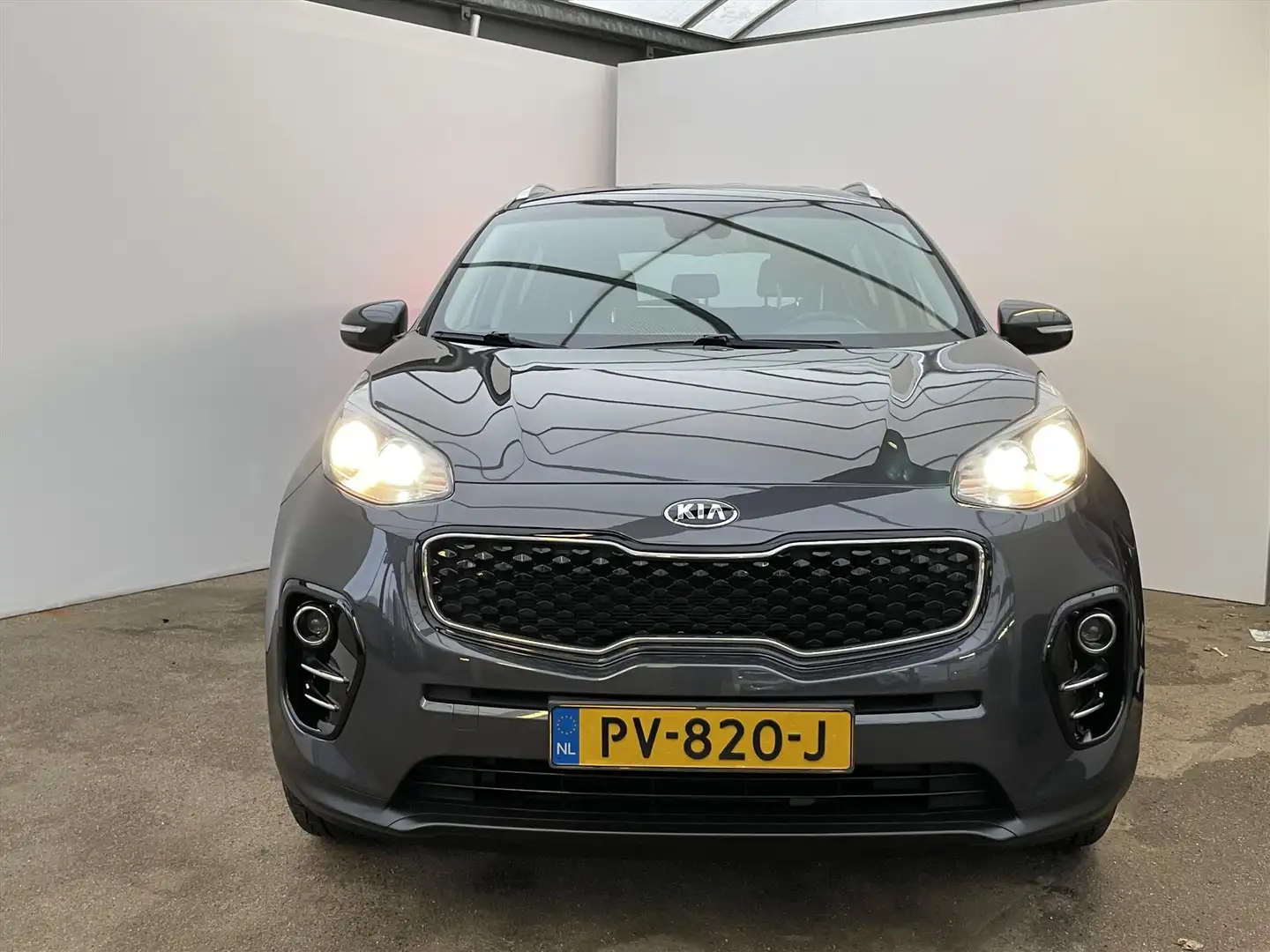 Kia Sportage 1.6 GDI 135pk ECOdynamics DynamicLine Grijs - 2