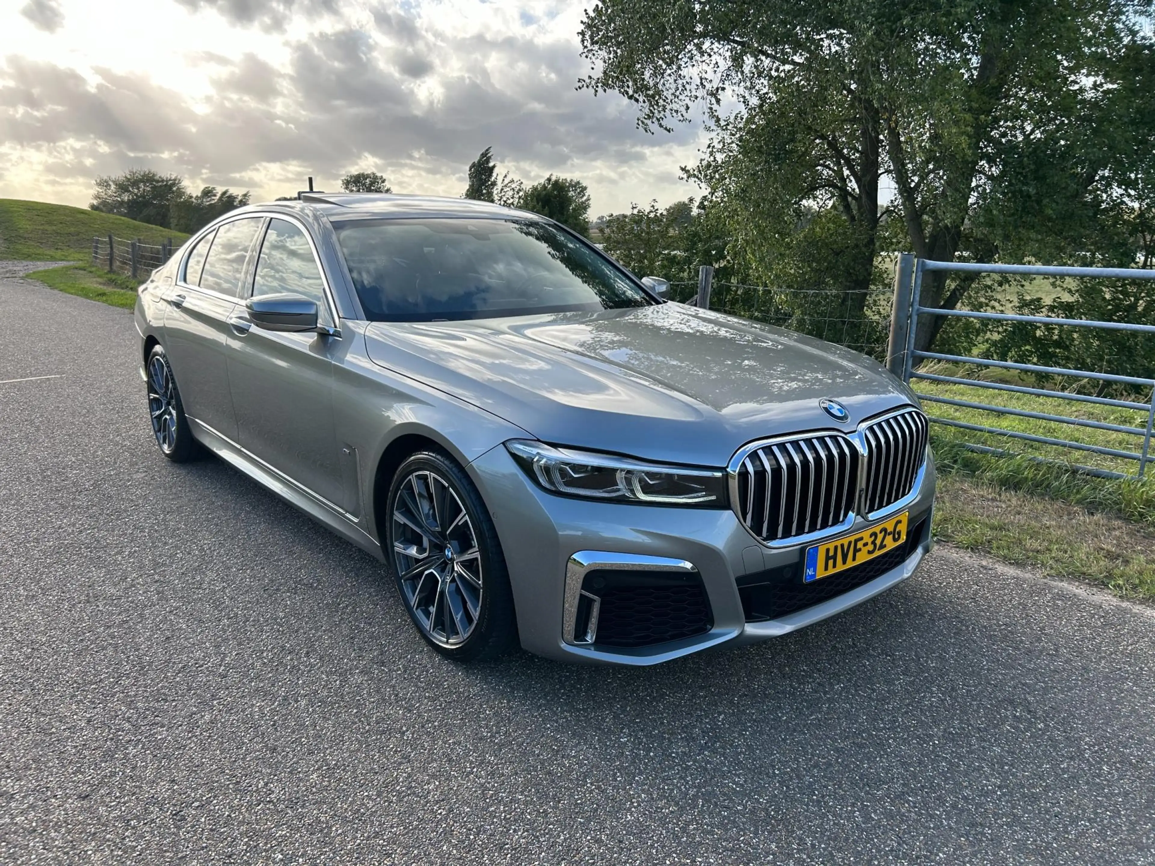 BMW 745 7-serie 745e High Executive M-Pakket 21 inch — photo 21