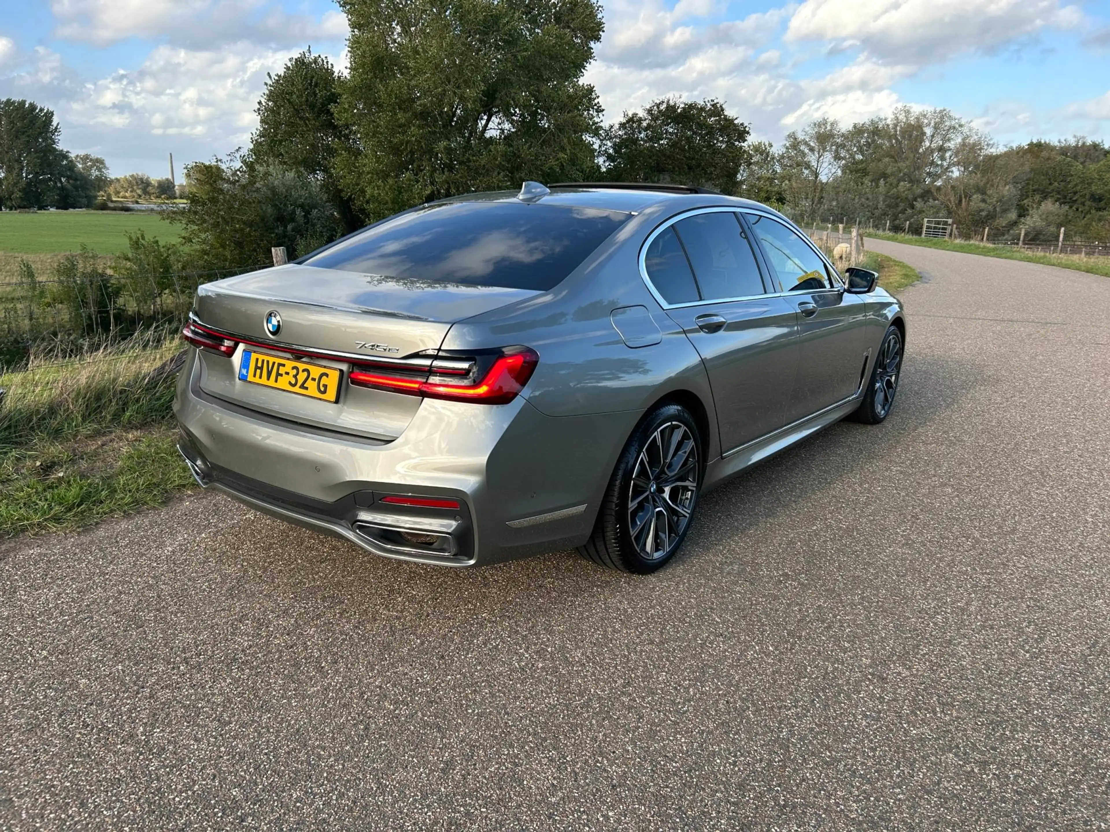 BMW 745 7-serie 745e High Executive M-Pakket 21 inch — photo 8