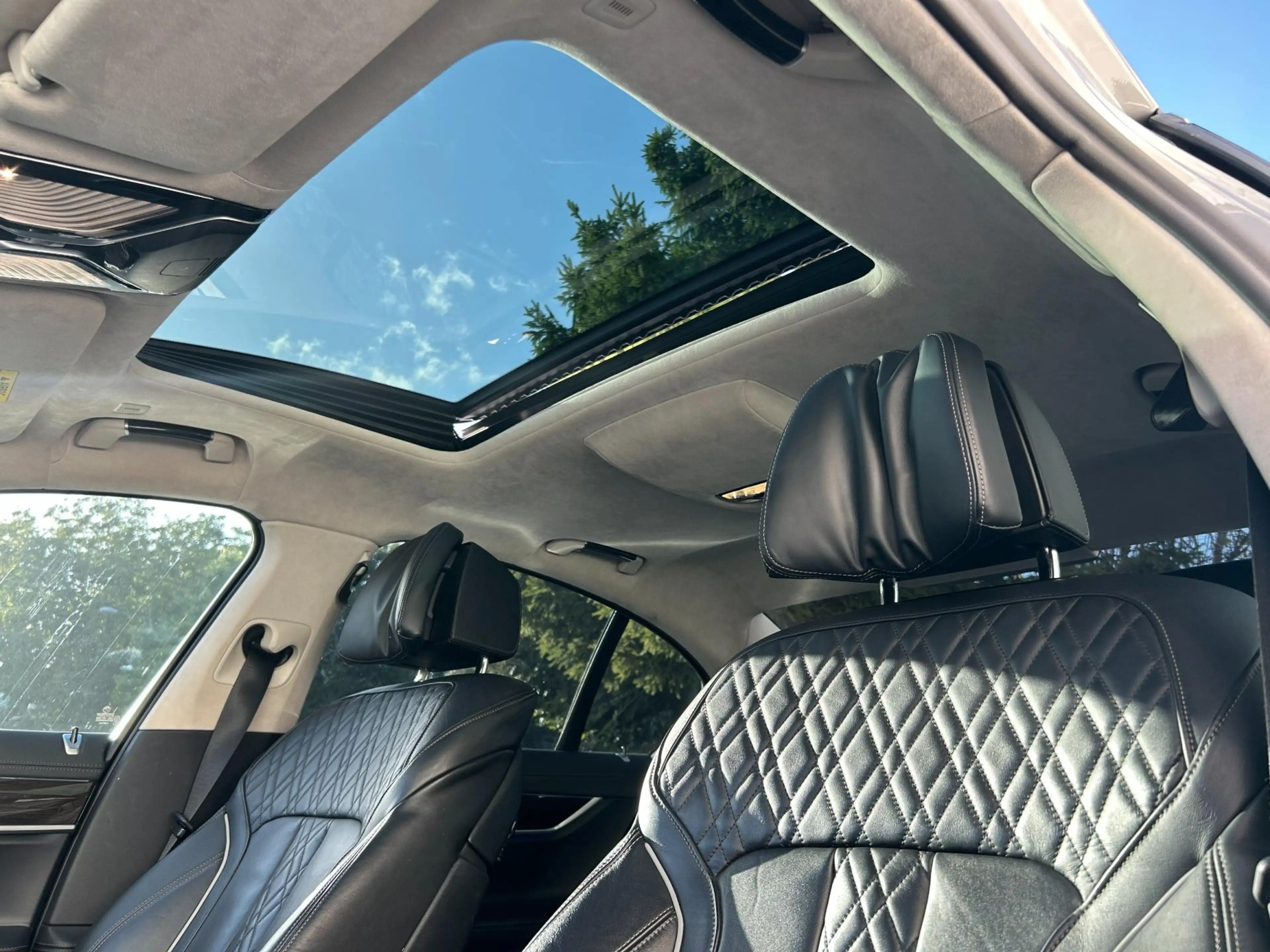 BMW 745 7-serie 745e High Executive M-Pakket 21 inch — photo 29