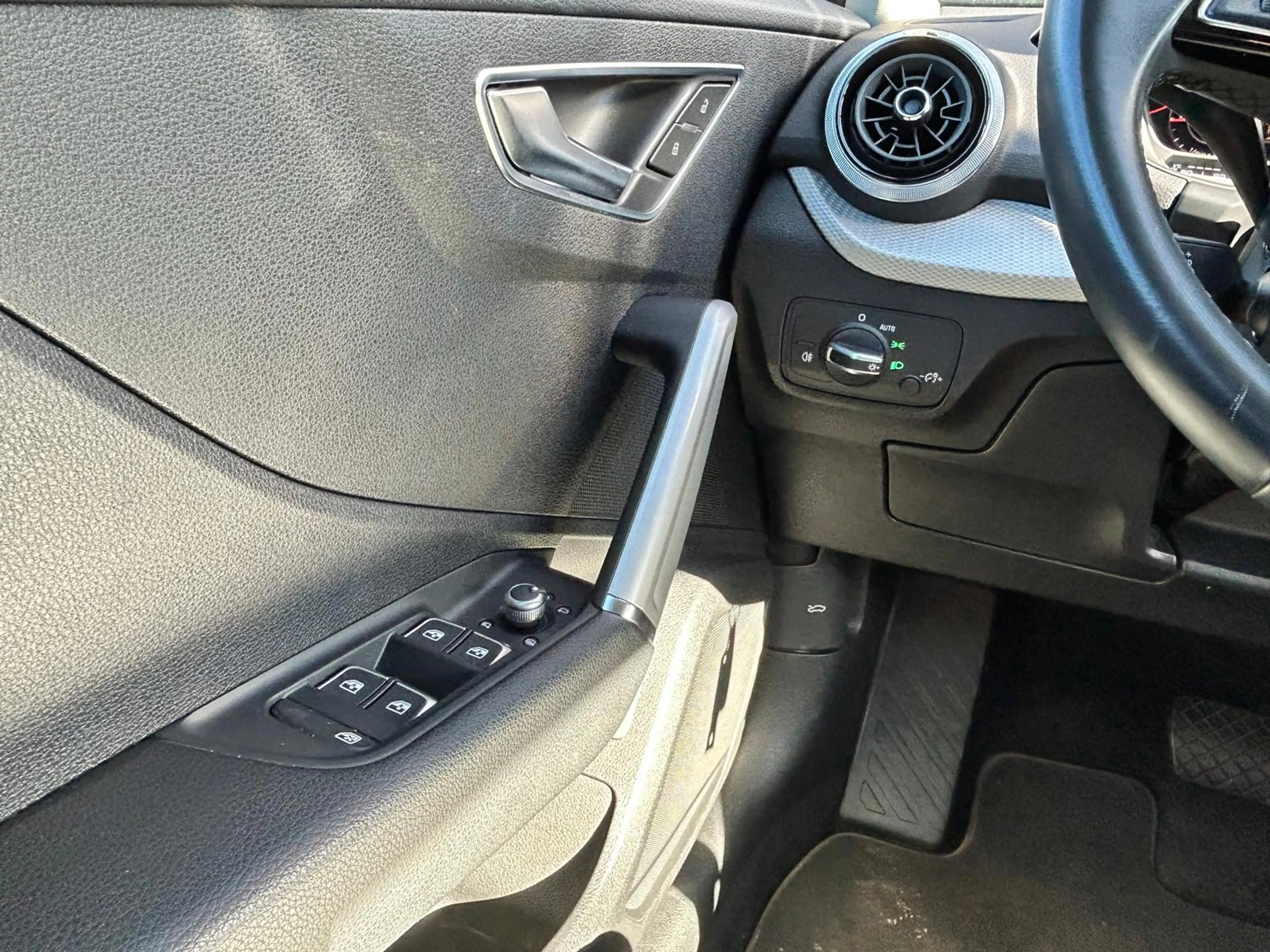 Audi Q2 359,72€ SANS INTERET ZONDER KOSTEN / 35 TFSI Business Edition Attraction Str. Business Edition Attraction — photo 13