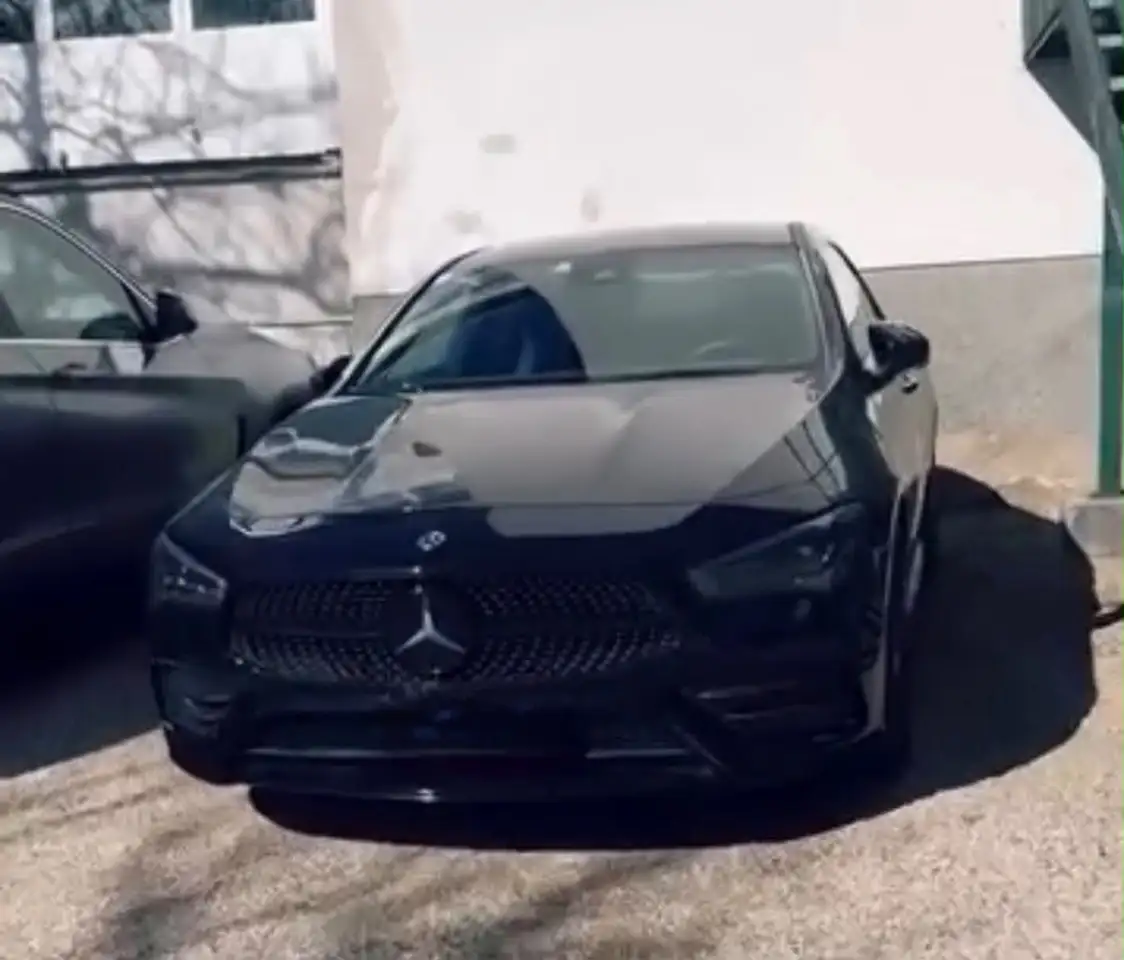 Mercedes-Benz CLA 200