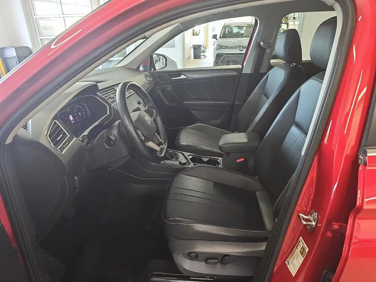 Volkswagen Tiguan снимка Volkswagen Tiguan