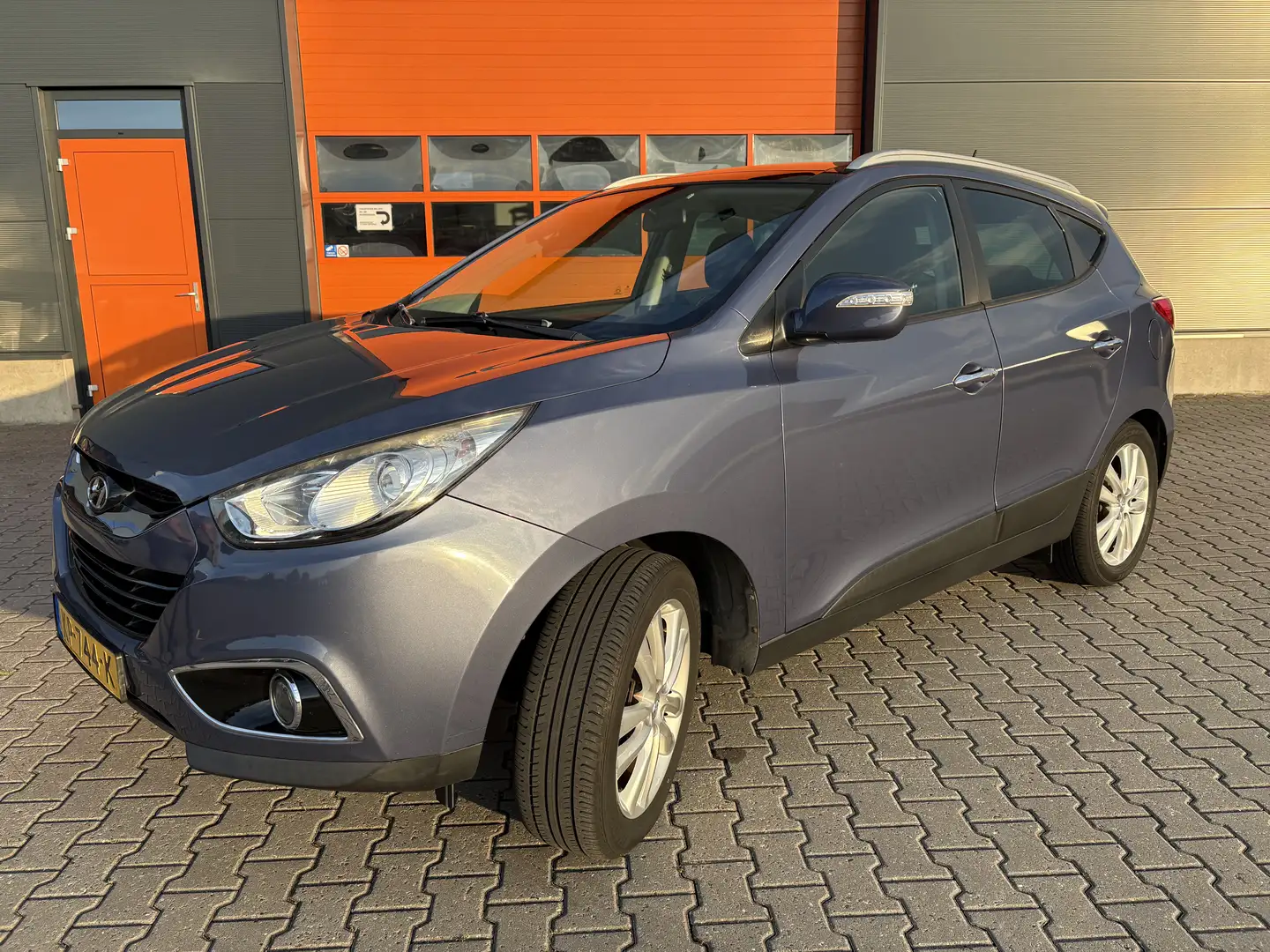 Hyundai iX35 2.0i 4WD i-Catcher Modrá - 1