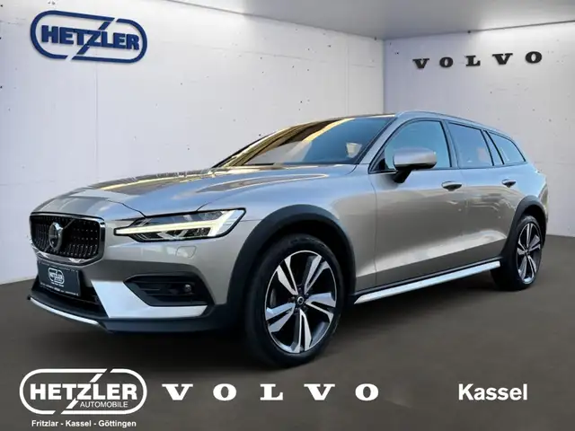 Volvo V60 Cross Country Ultimate AWD HUD StandHZG Leder Digi