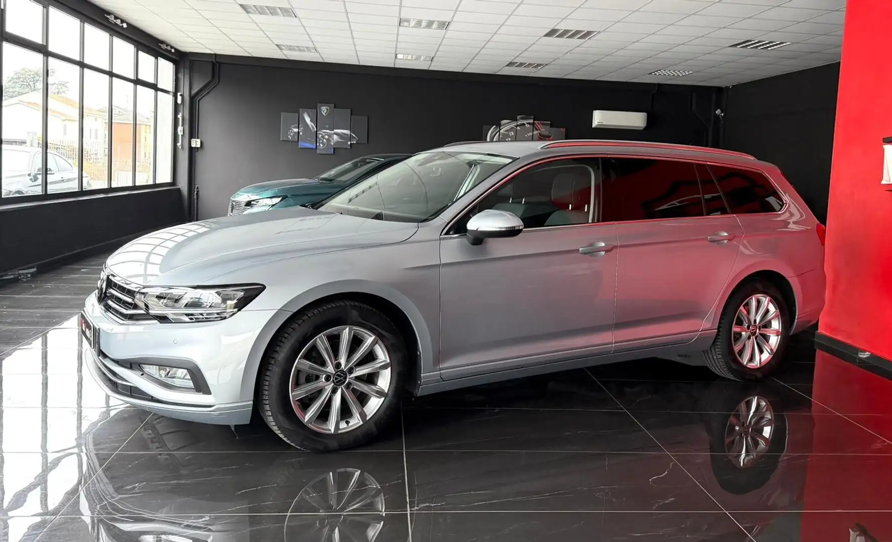 Volkswagen Passat Passat Variant 2.0 TDI SCR EVO DSG Business Gris - 1