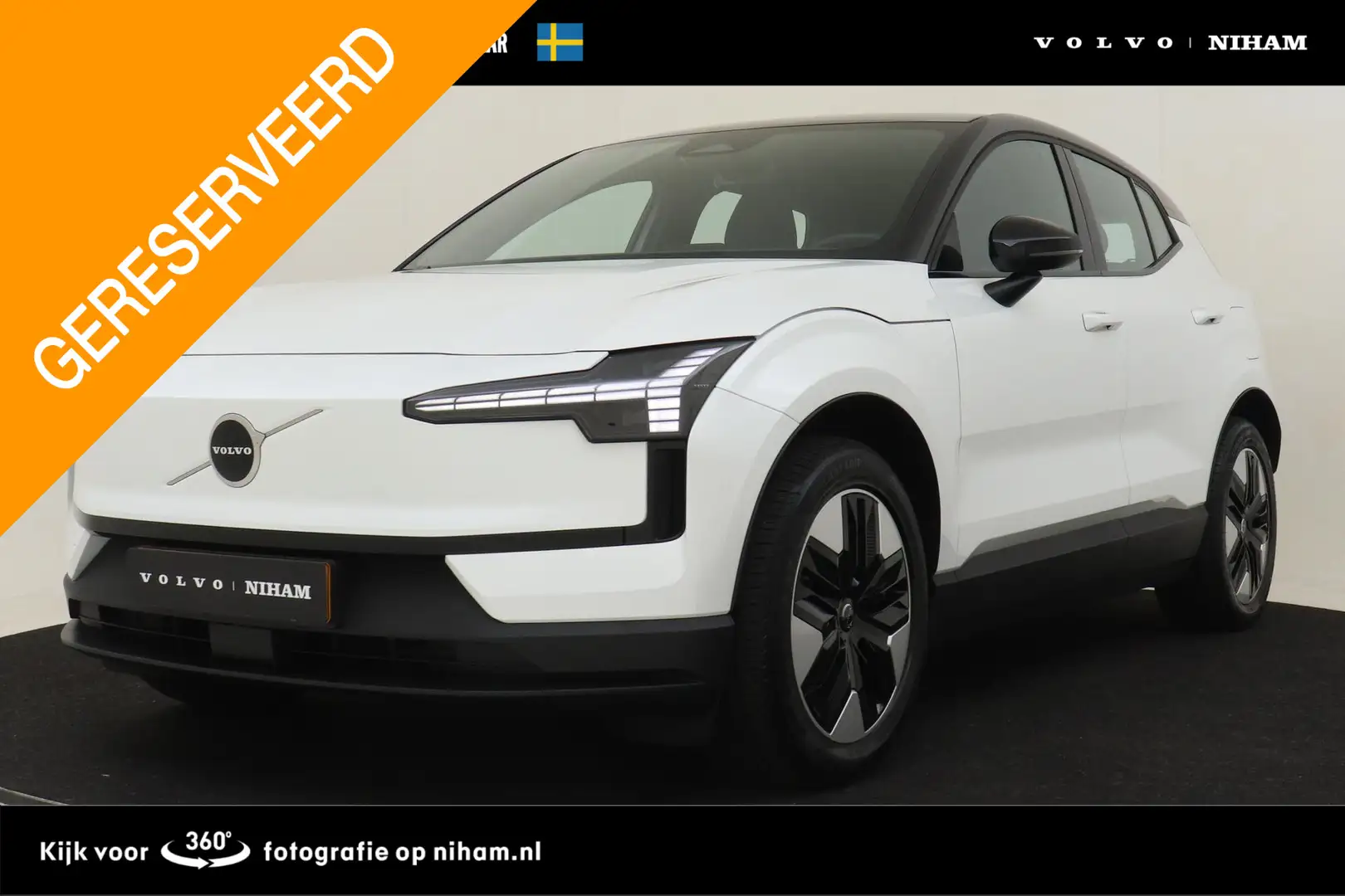 Volvo EX30 SINGLE MOTOR PLUS 51 kWh -CLIMATE|CARPLAY|CAMERA|A Wit - 1