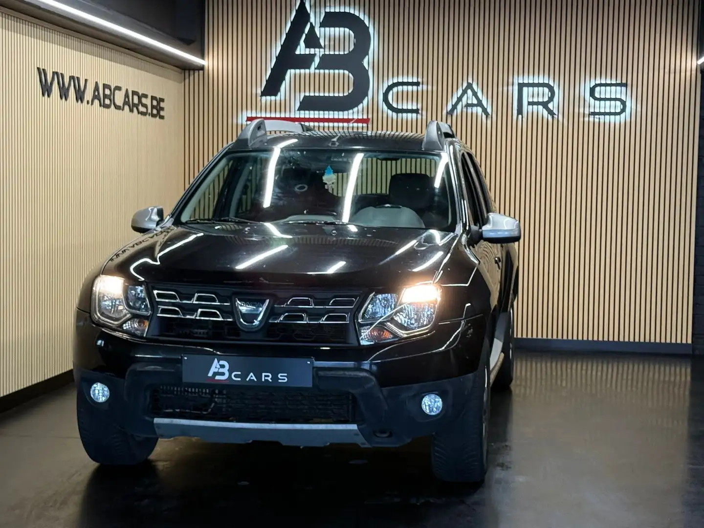 Dacia Duster 1.5 dCi * GPS * 1ER PROPRIETAIRE * Noir - 2